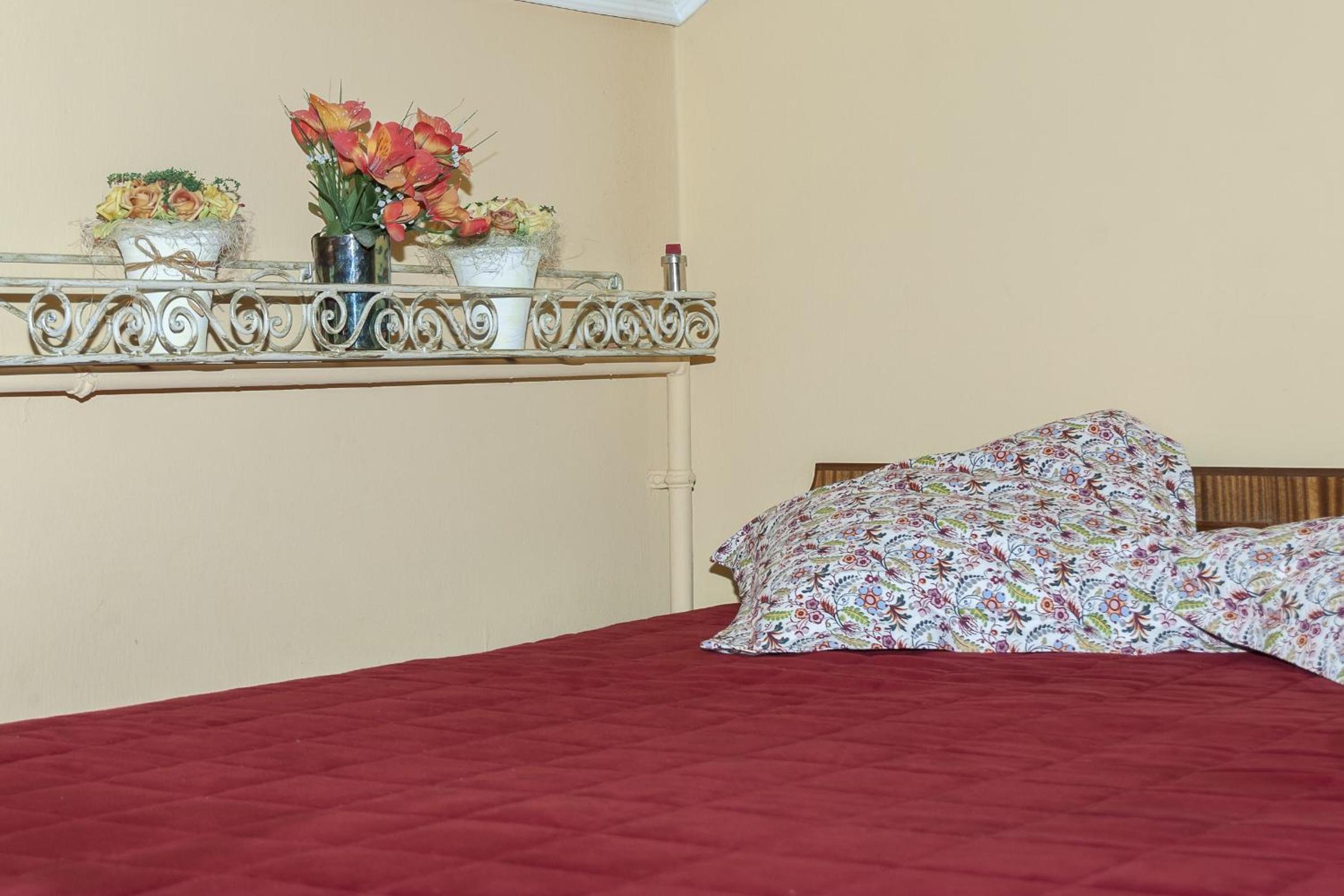 Family Room - Photo 7