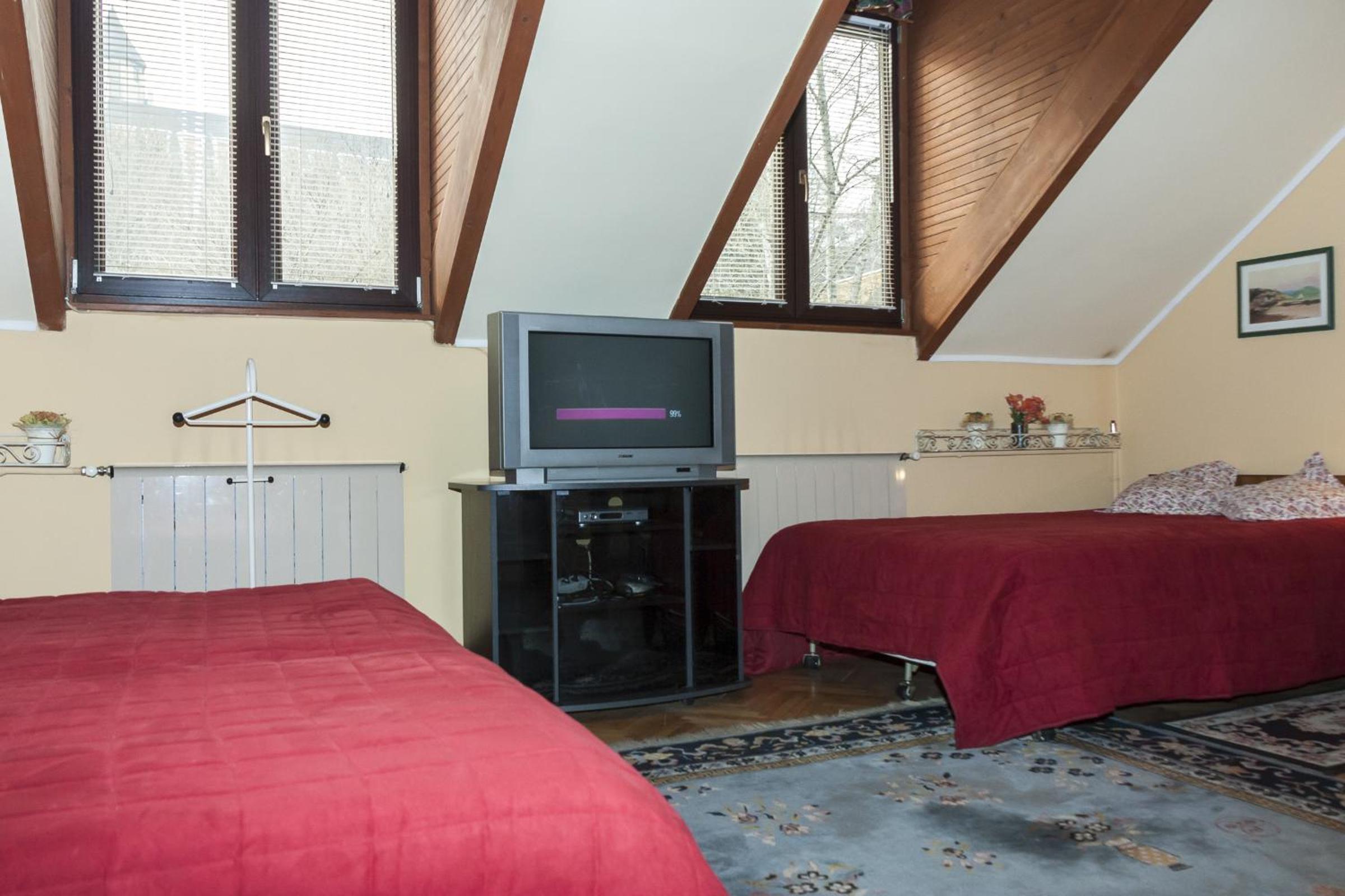 Family Room - Photo 1