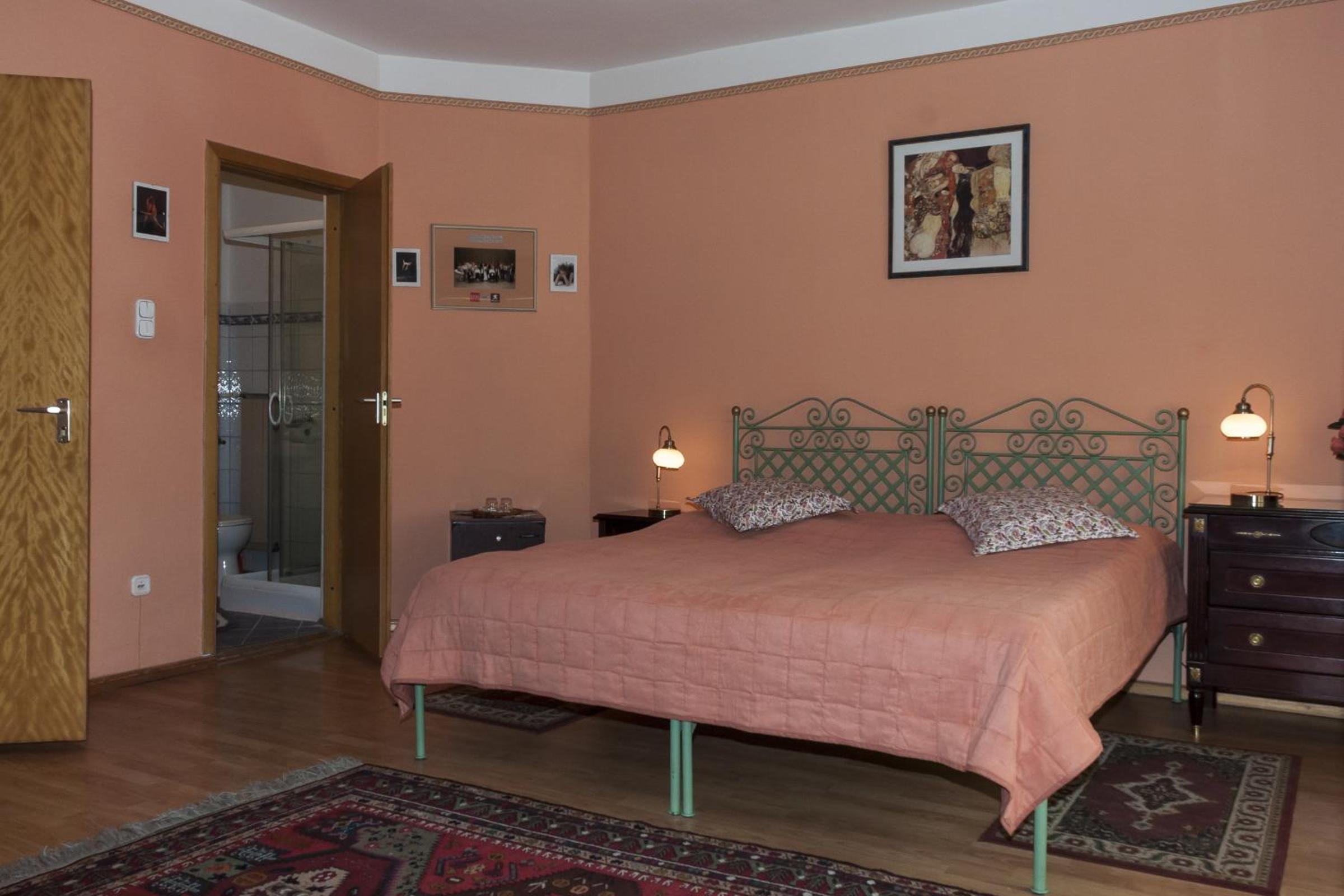 Superior Twin Room with Balcony - Photo 2