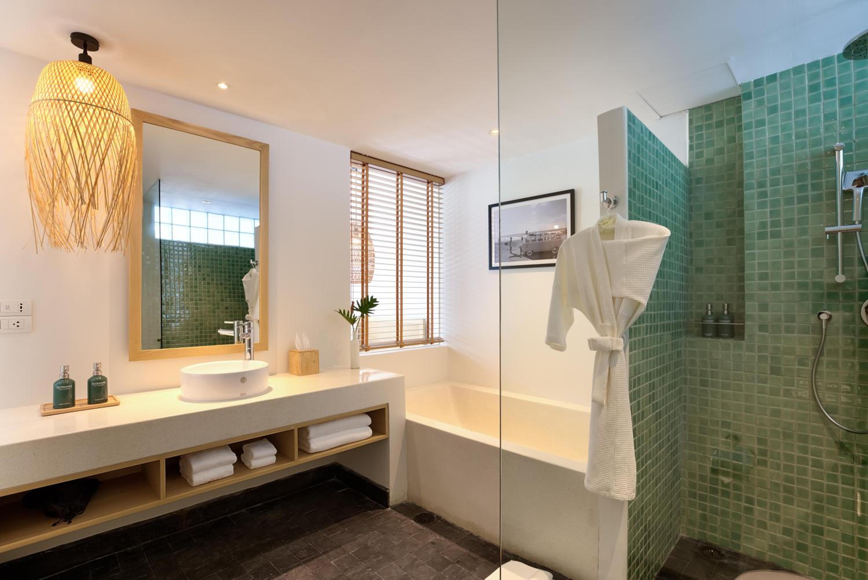 Plunge Pool Suite 1 King - Photo 2