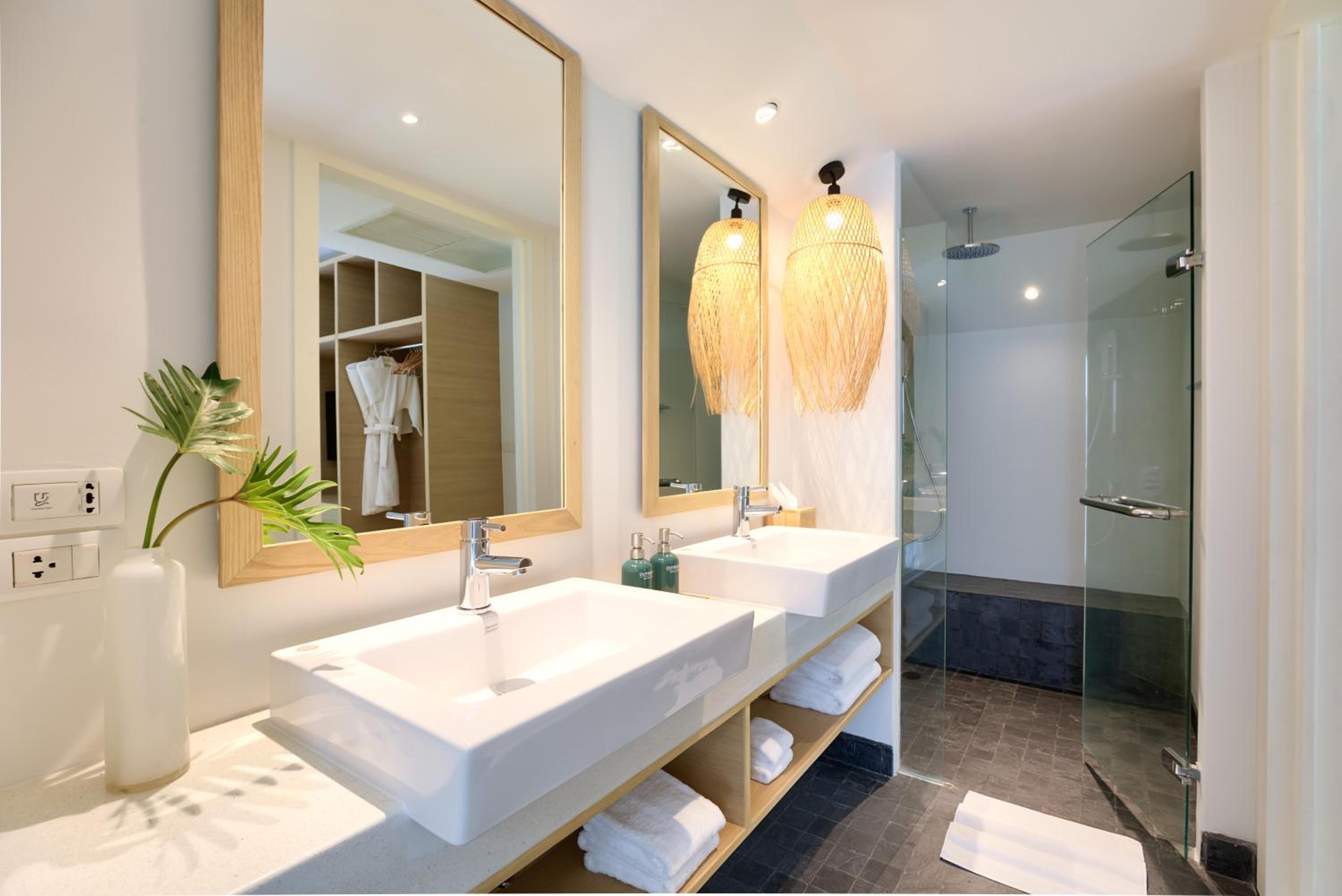 Grand Surin Suite 1 King - Photo 7