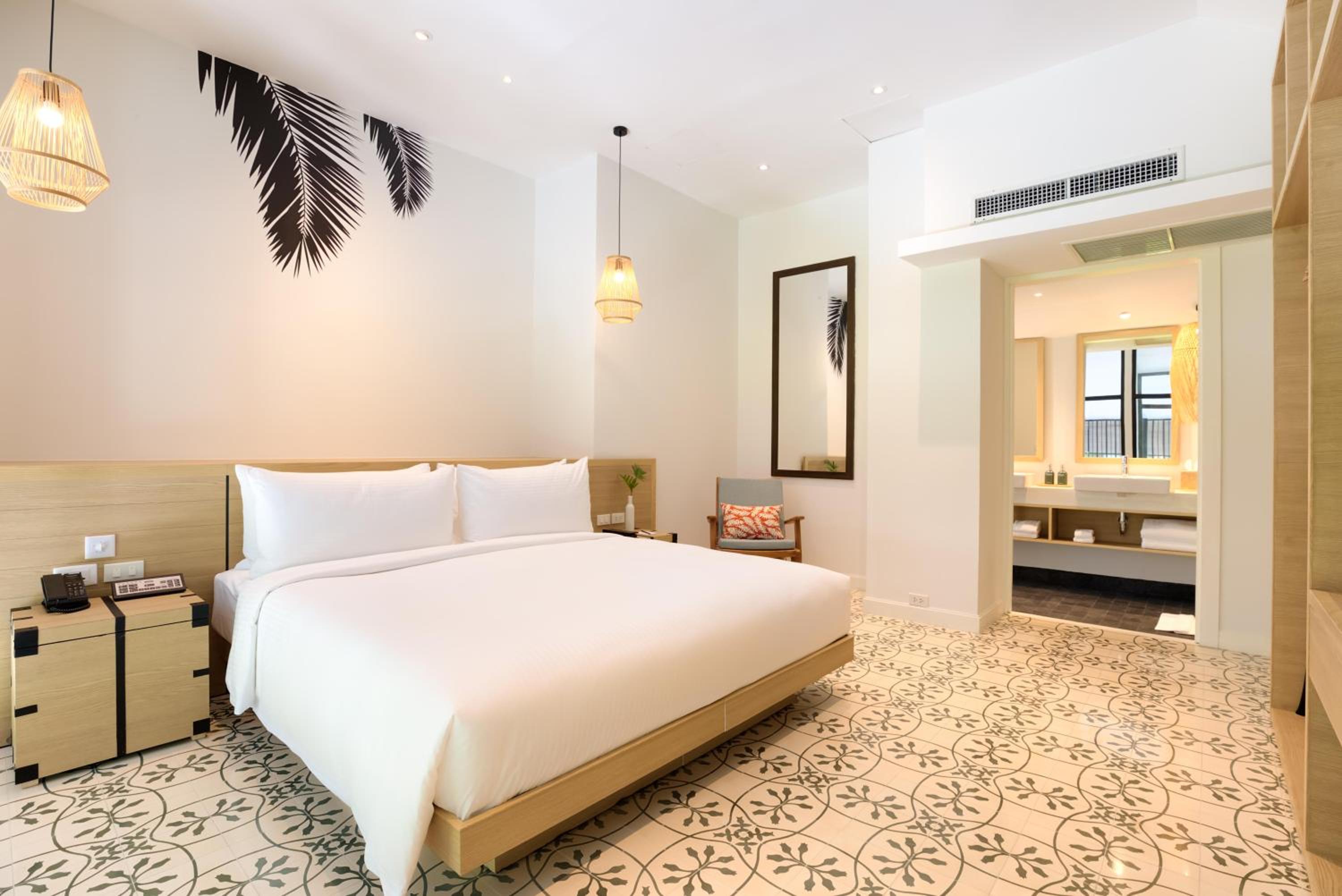 Grand Surin Suite 1 King - Photo 5
