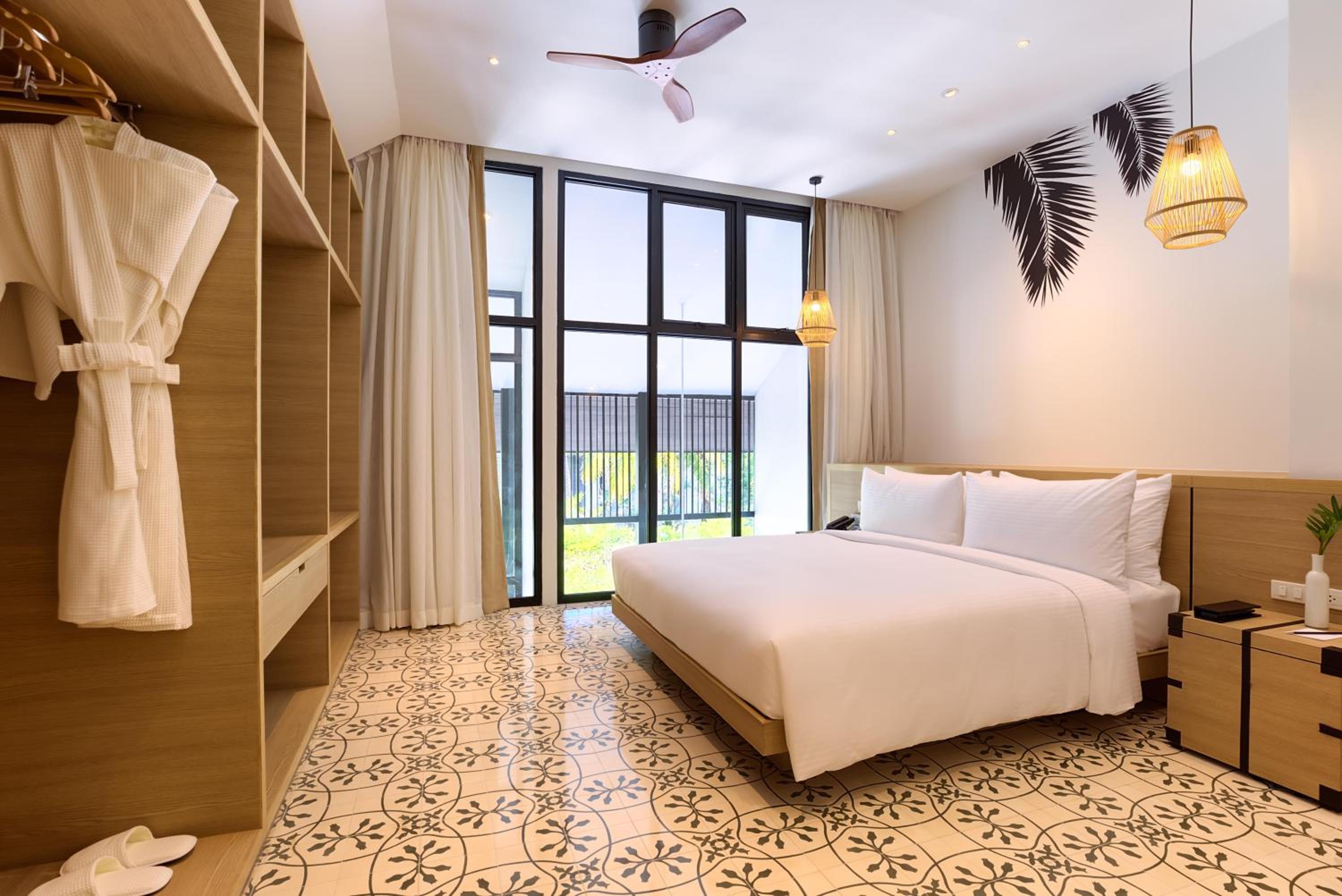 Grand Surin Suite 1 King - Photo 4