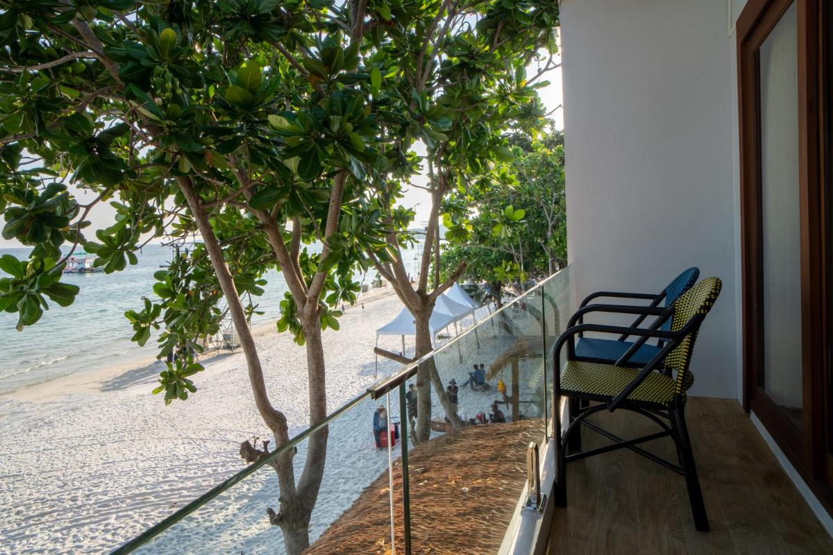 Beach Front Room - Photo 9