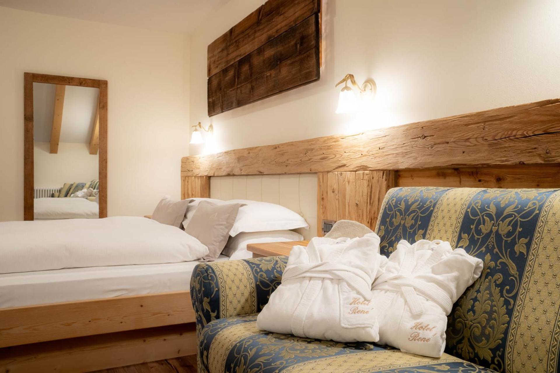 Superior Double or Twin Room photo 3