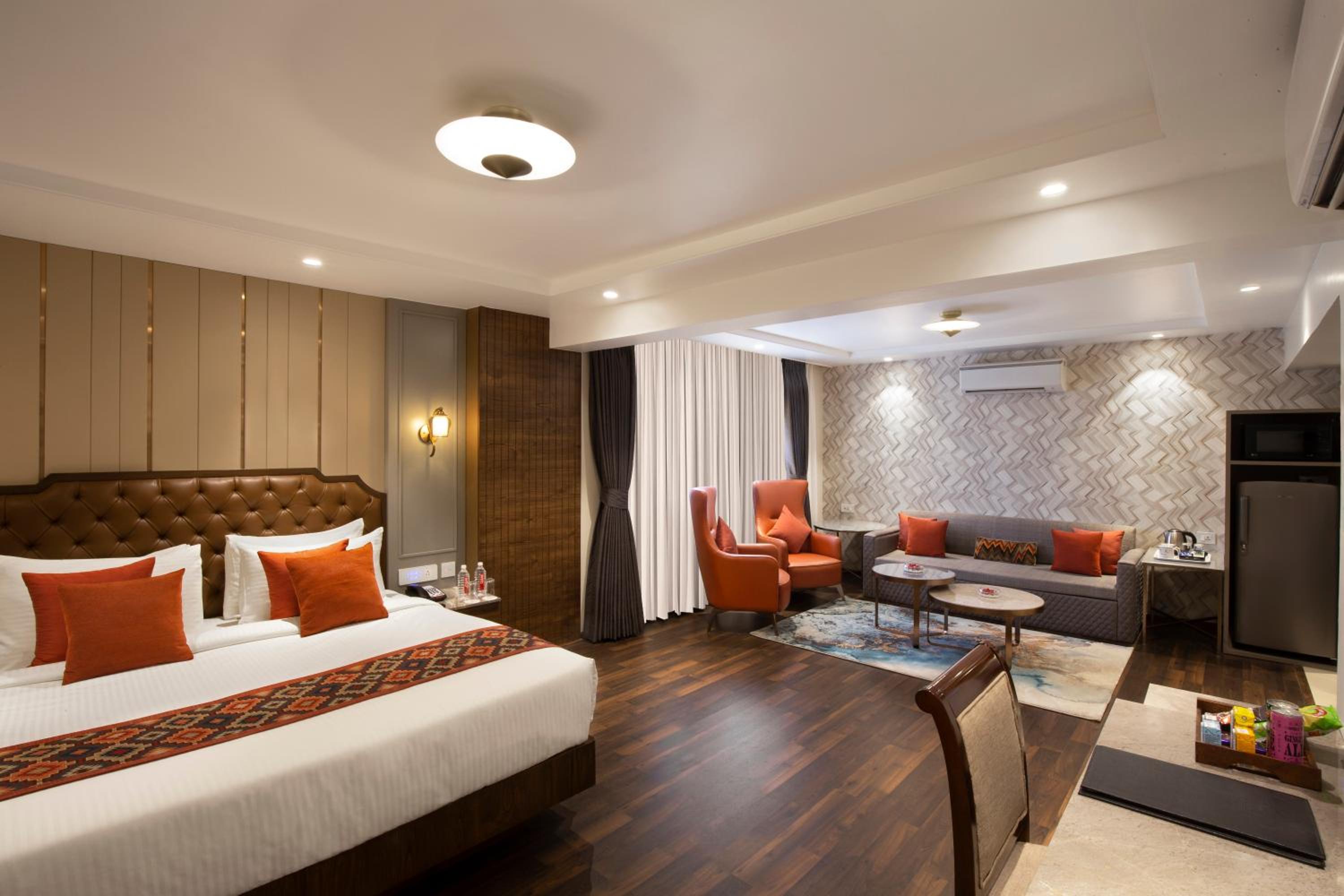 Family Suite with 10% off on Food and Soft Beverage , Laundry and Spa per stay. - Photo 1