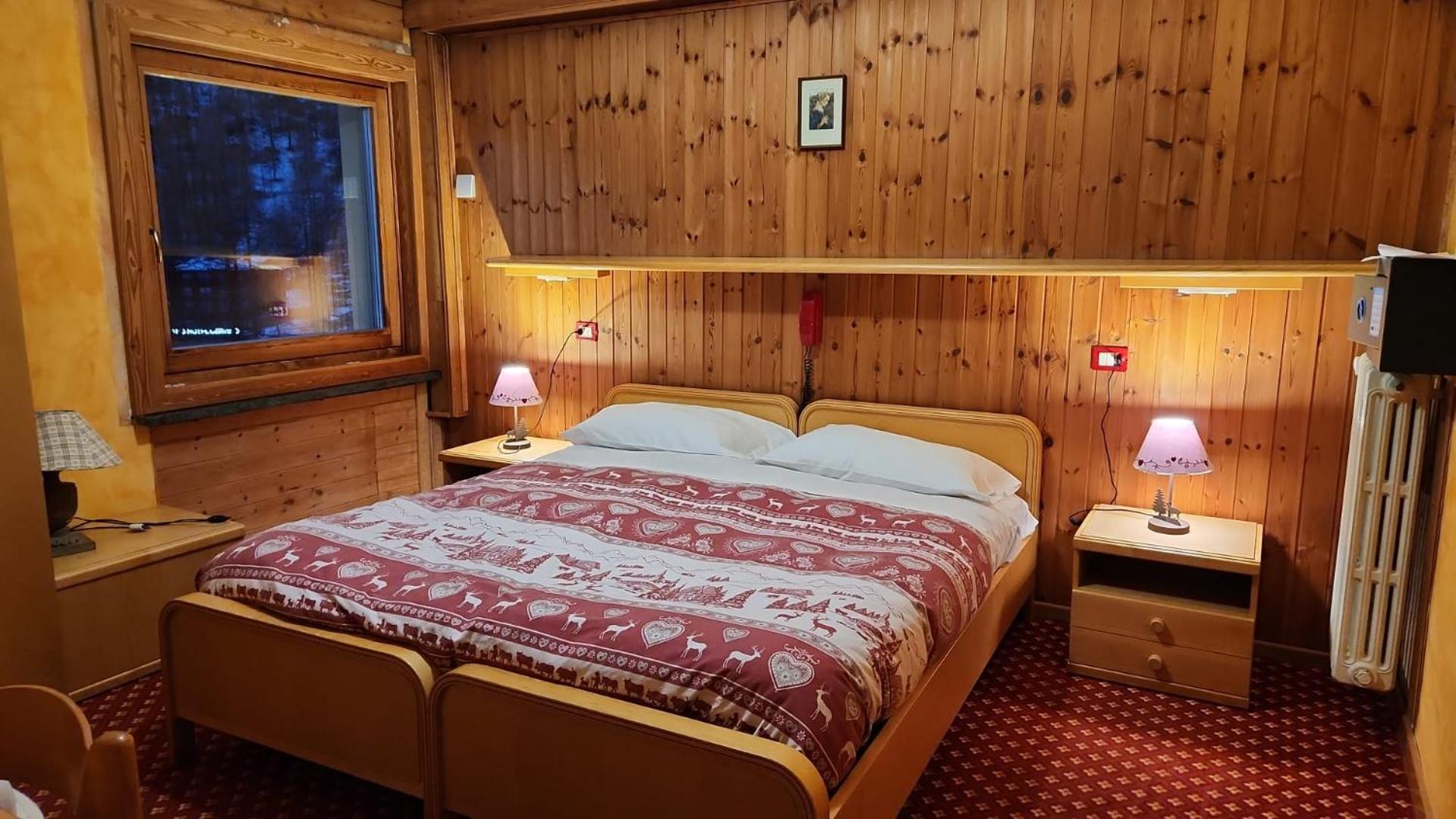 Double or Twin Room photo 2