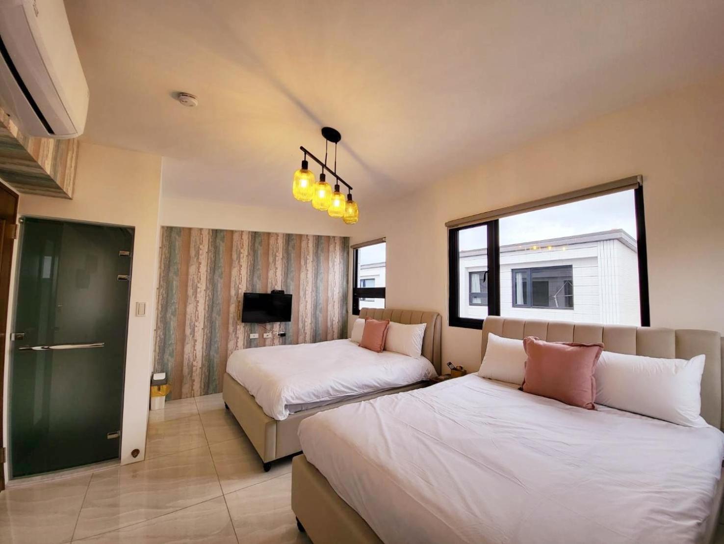 Quadruple Room with Bath photo 2