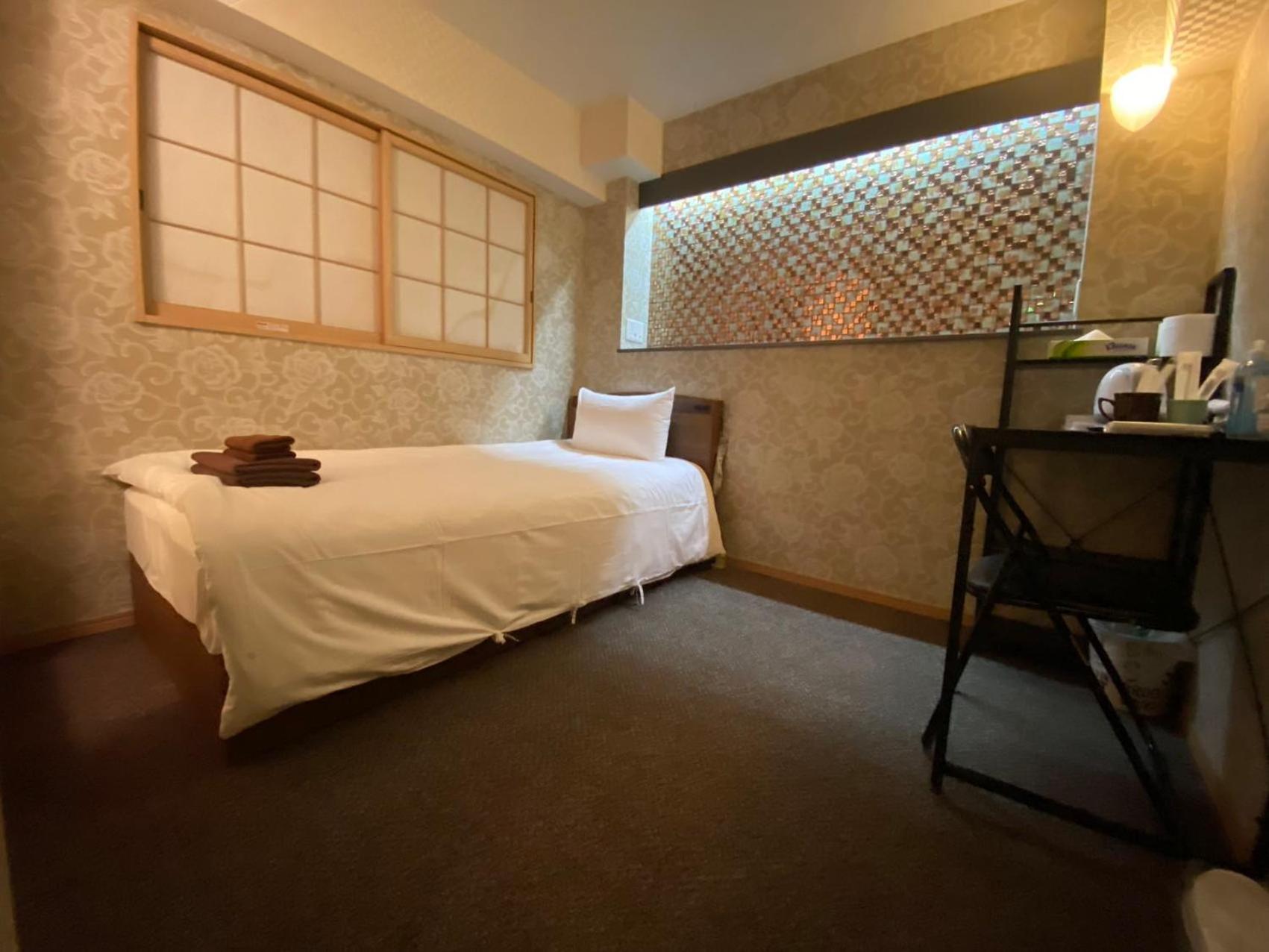 Single Room with Private Bathroom