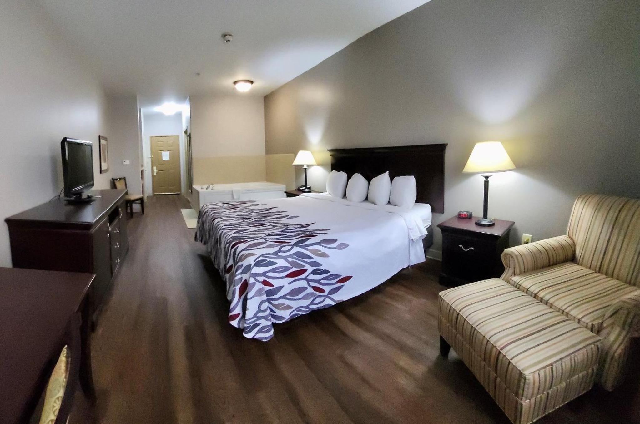 Superior King Room with Spa Bath Disability Access Non-Smoking - Photo 2