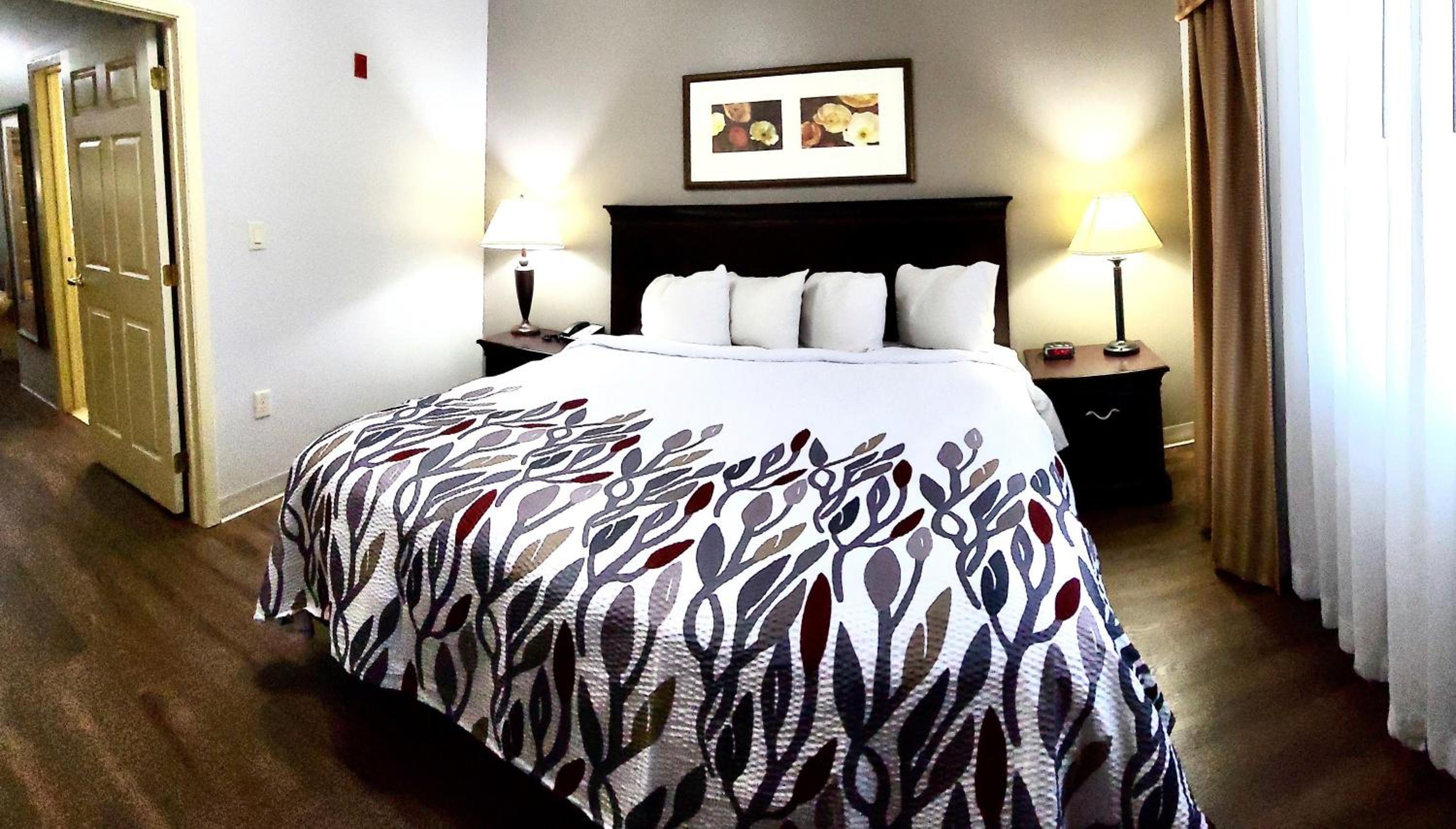 Suite King Room Non-Smoking - Photo 5
