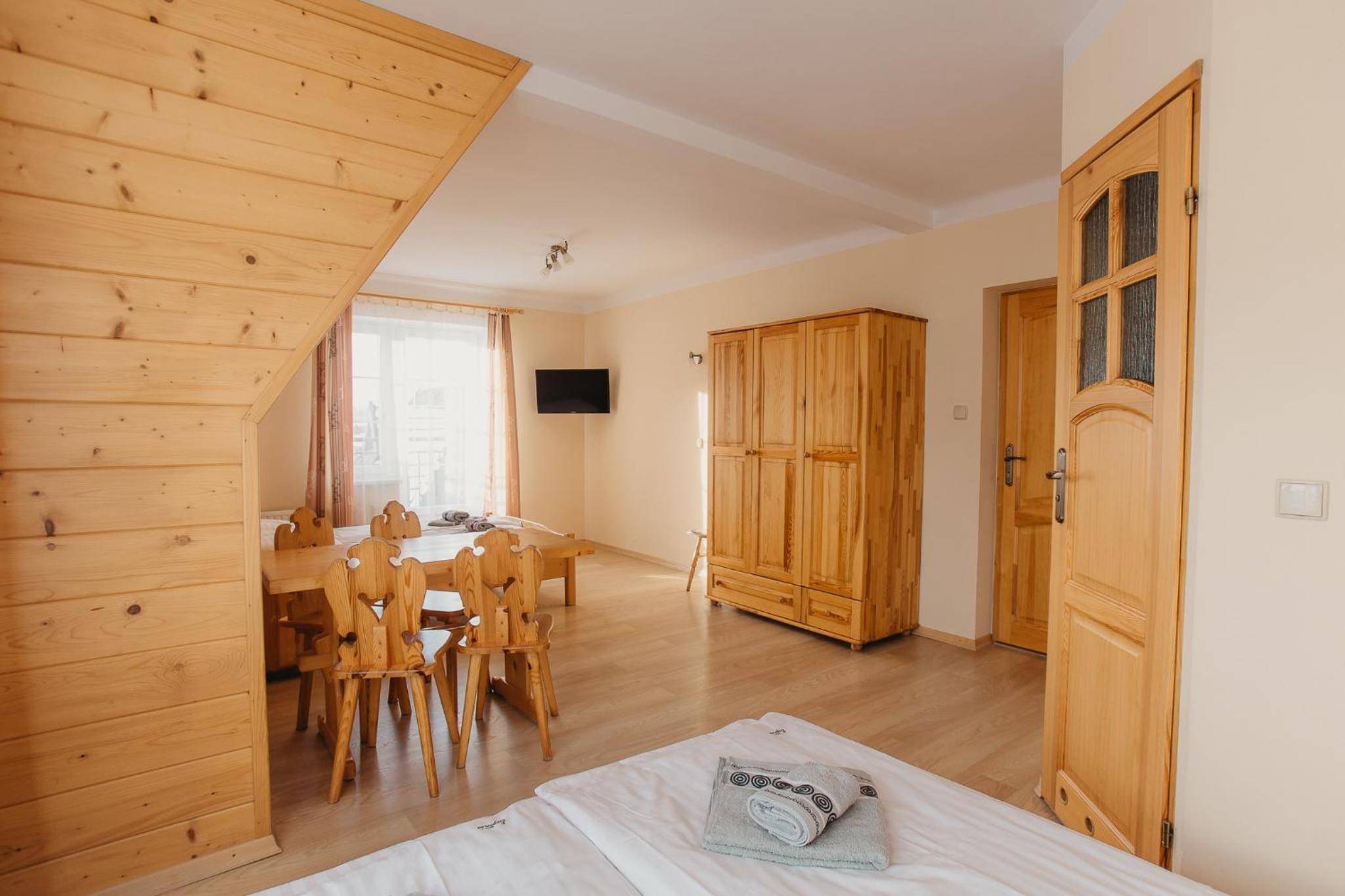Quadruple Room with Mountain View