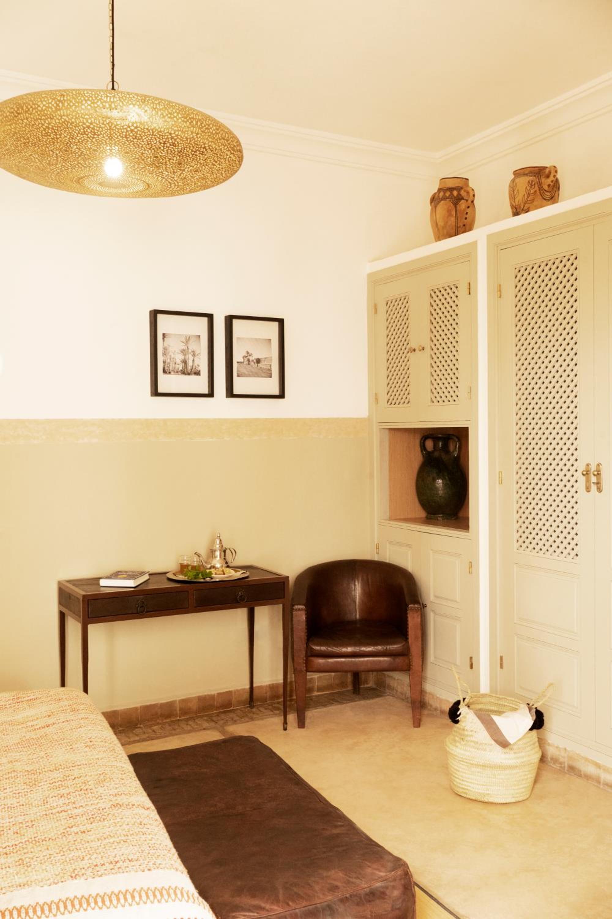 Double Room - Photo 17