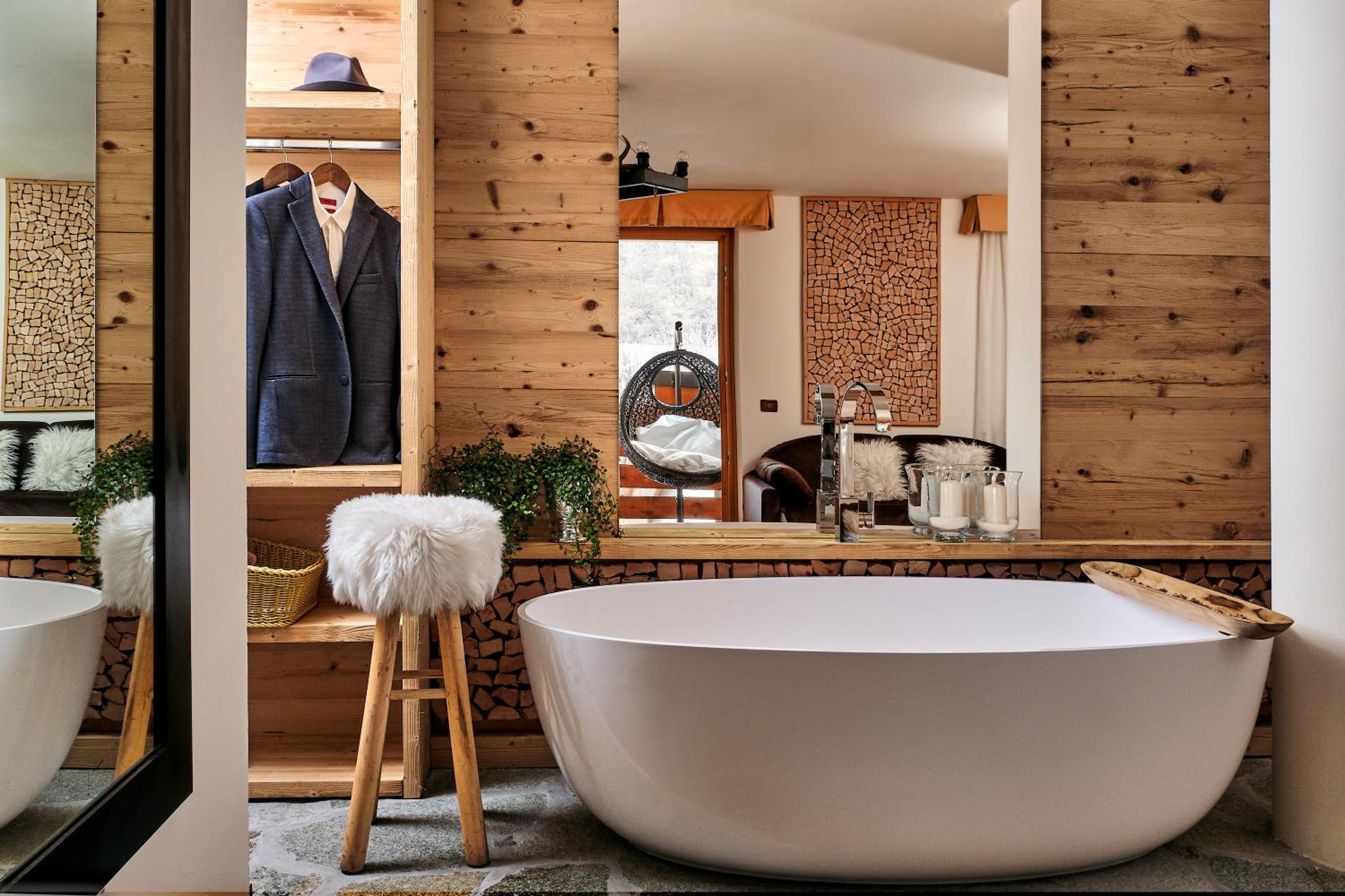 Suite - Photo 2