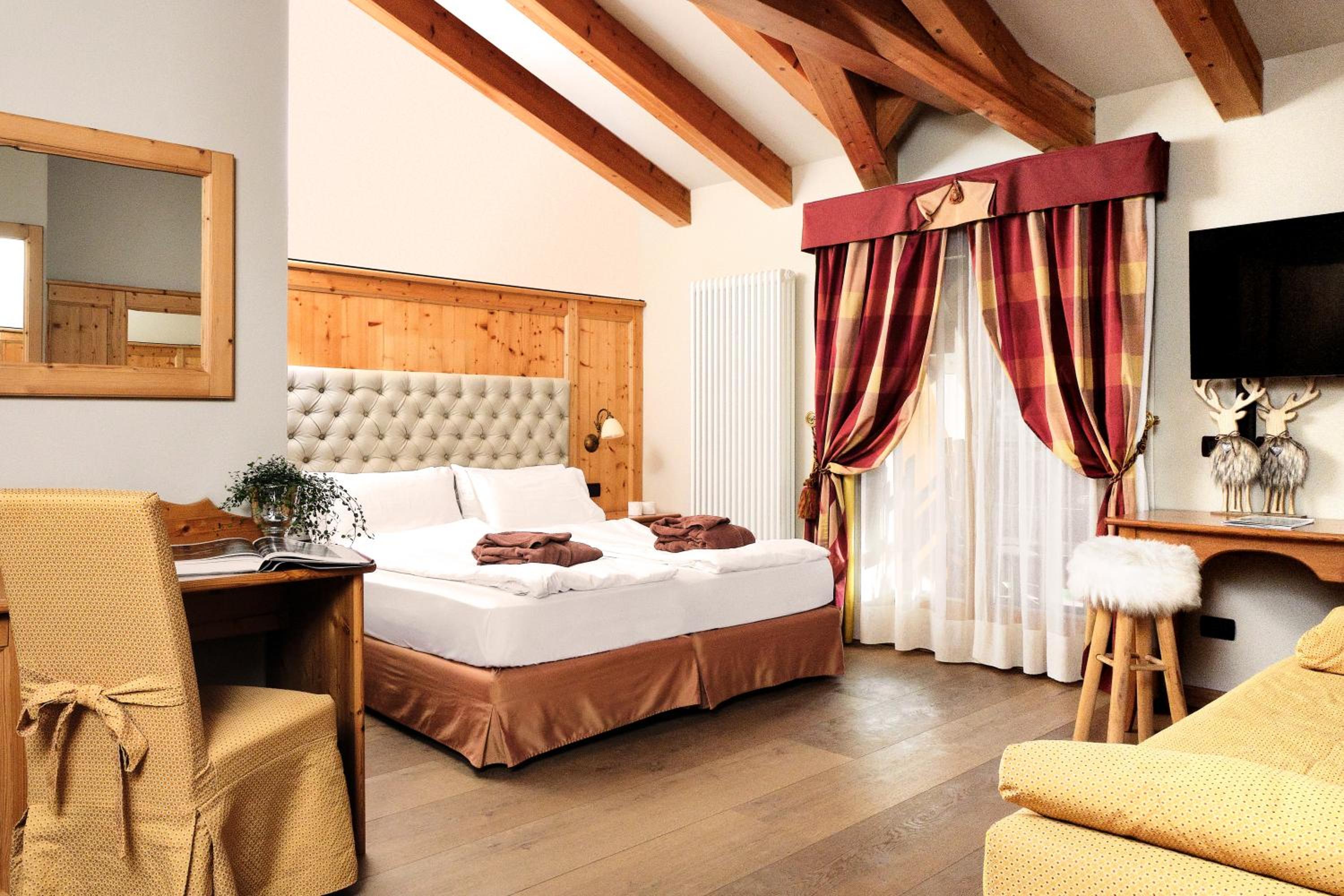 Junior Suite - Photo 1