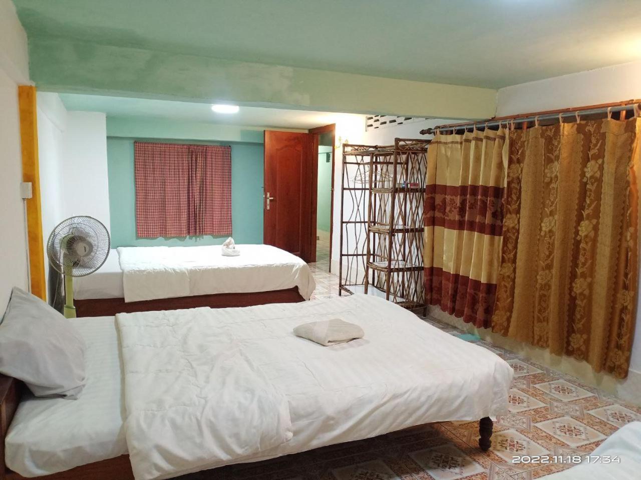 Triple Room with Shared Bathroom photo 2