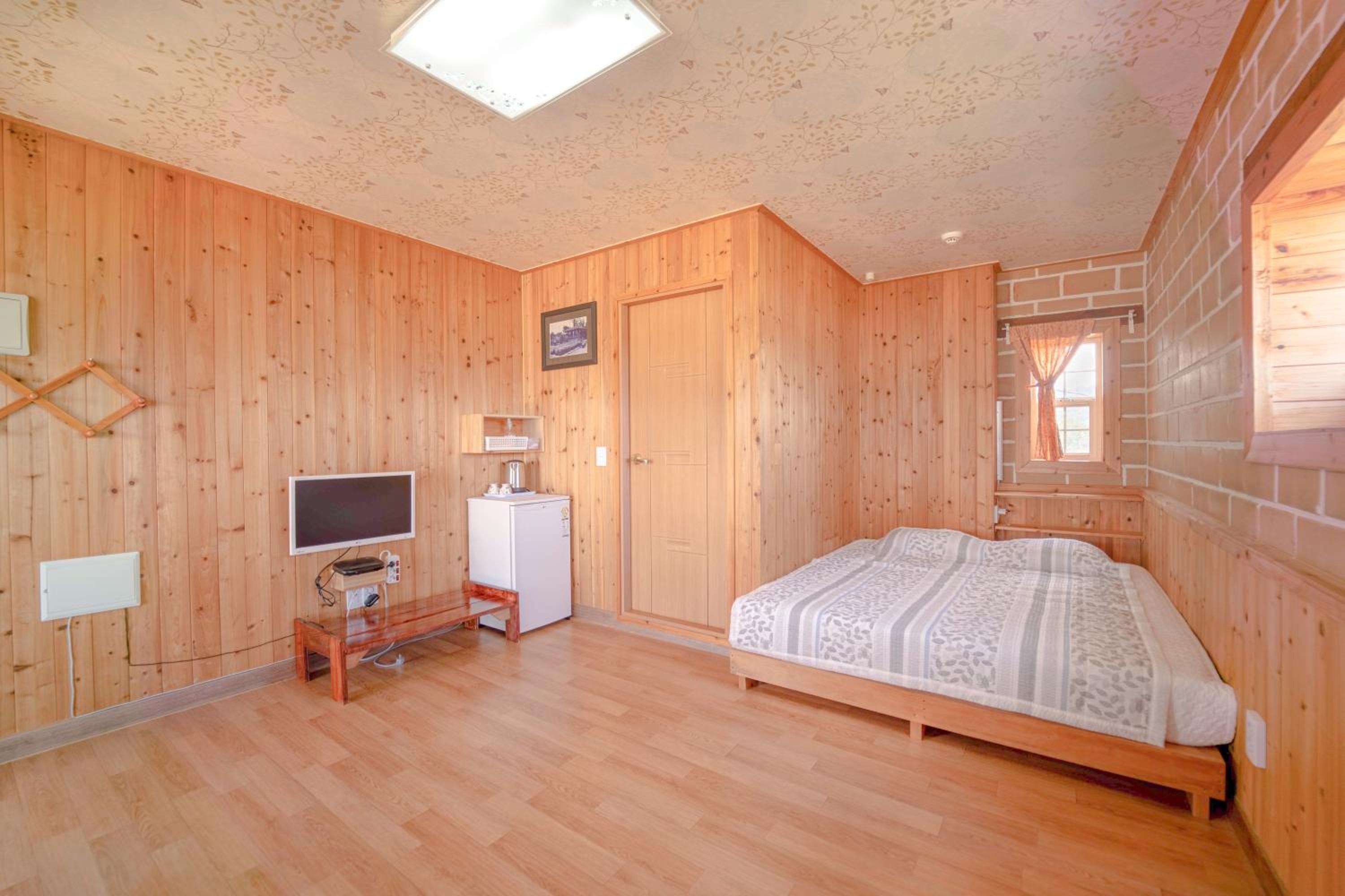 Standard Studio - Photo 4