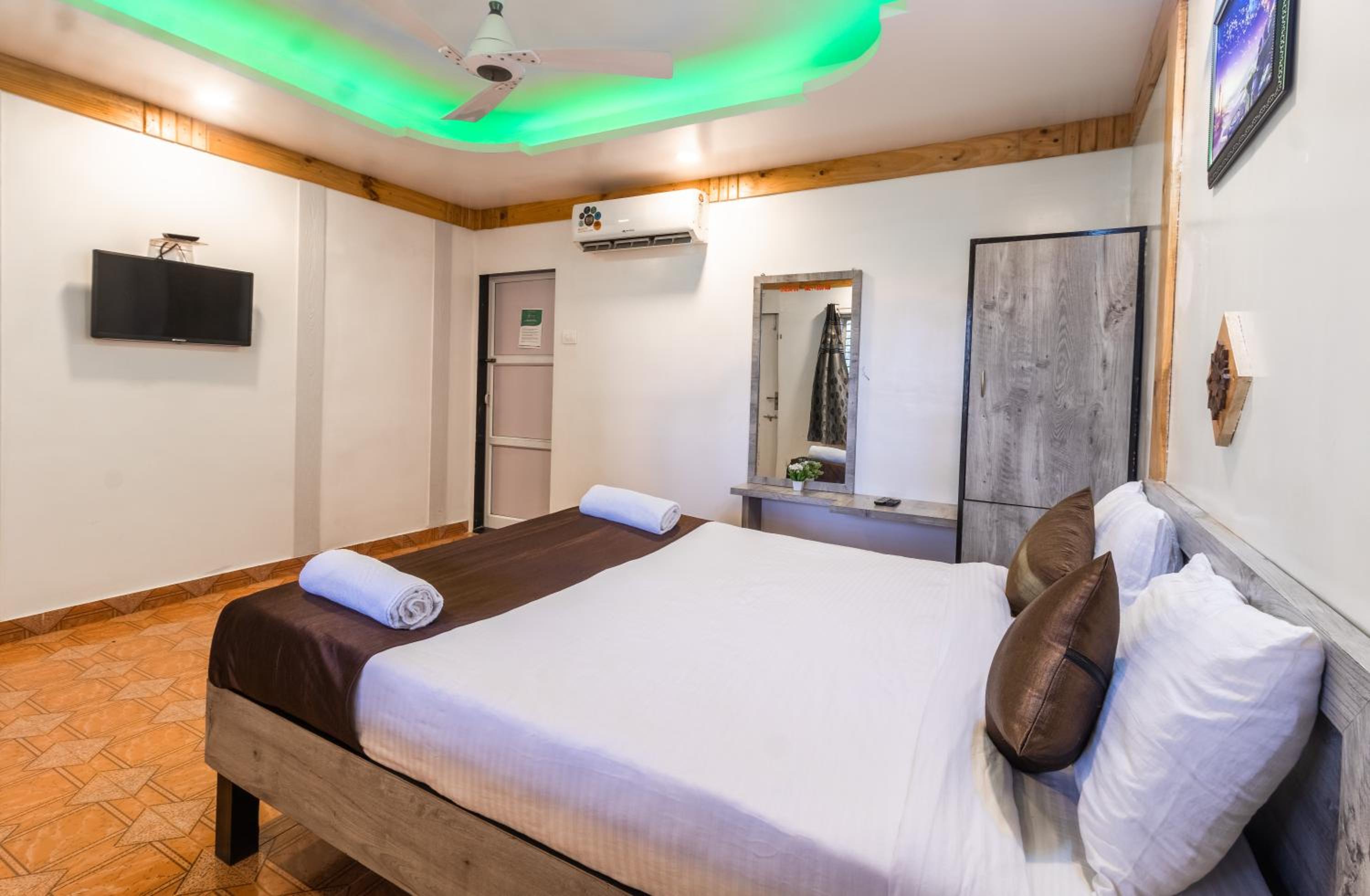 Deluxe Double Room - Photo 3