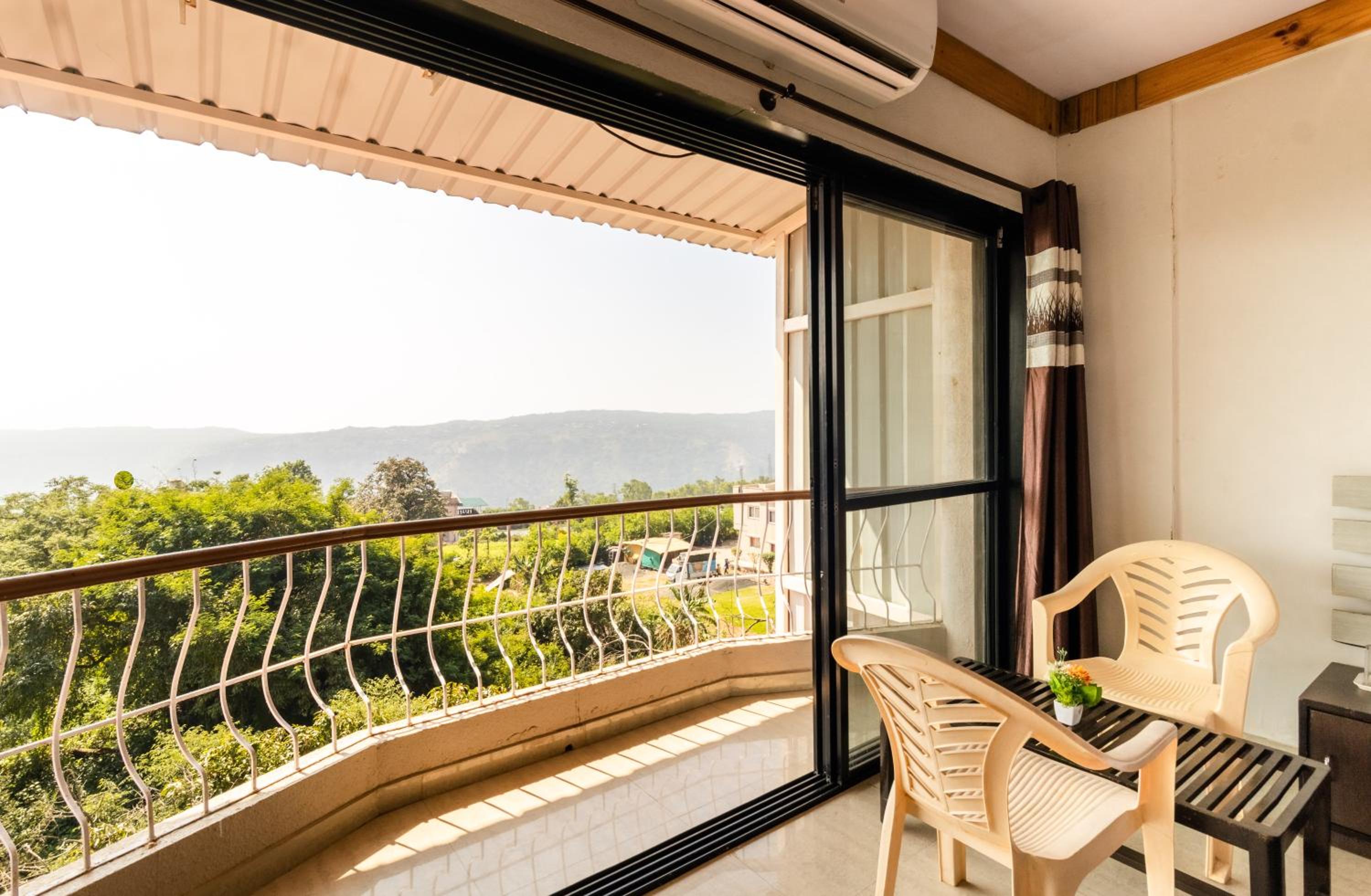 Executive Valley View Room  - Photo 9