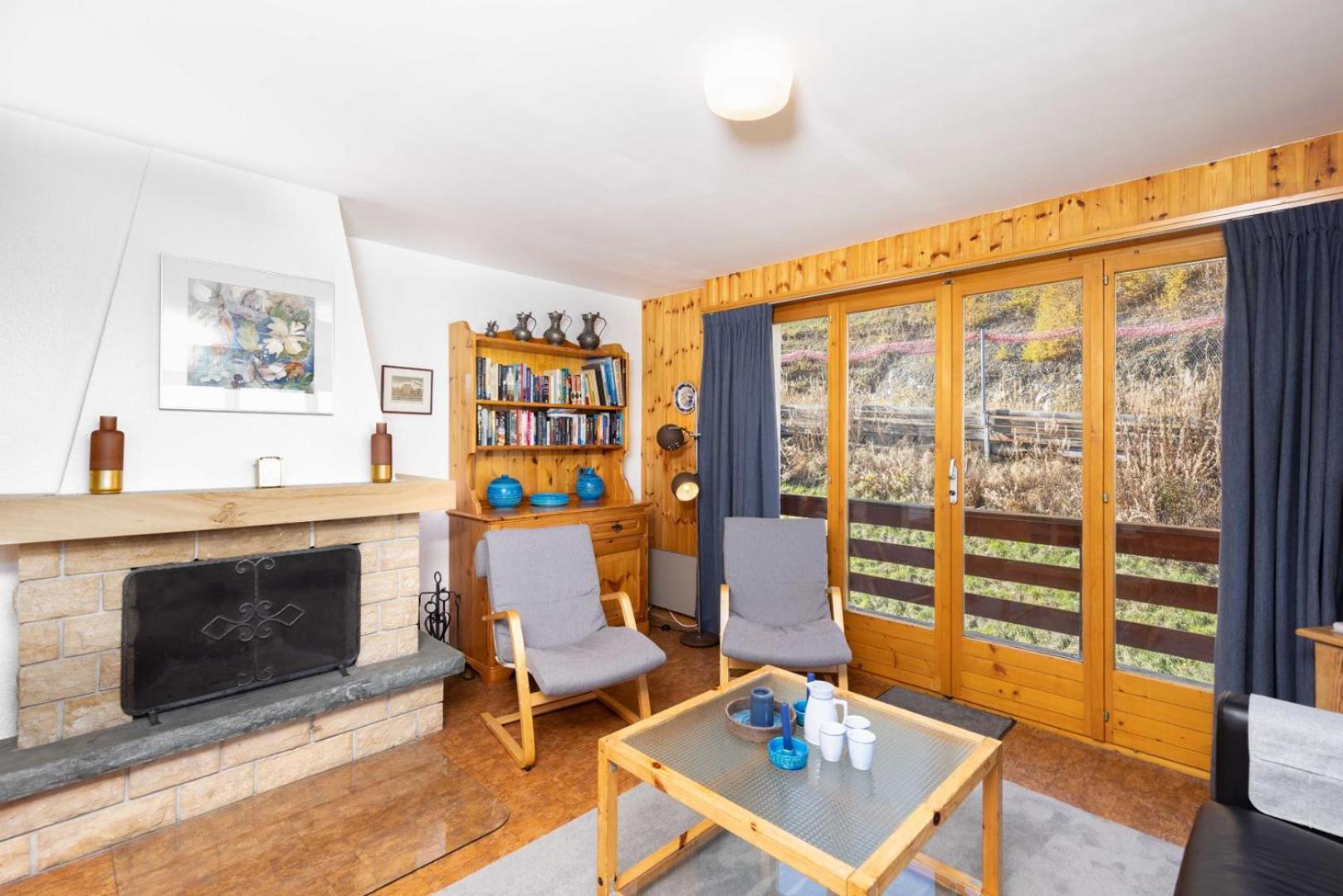 Apartment photo 2