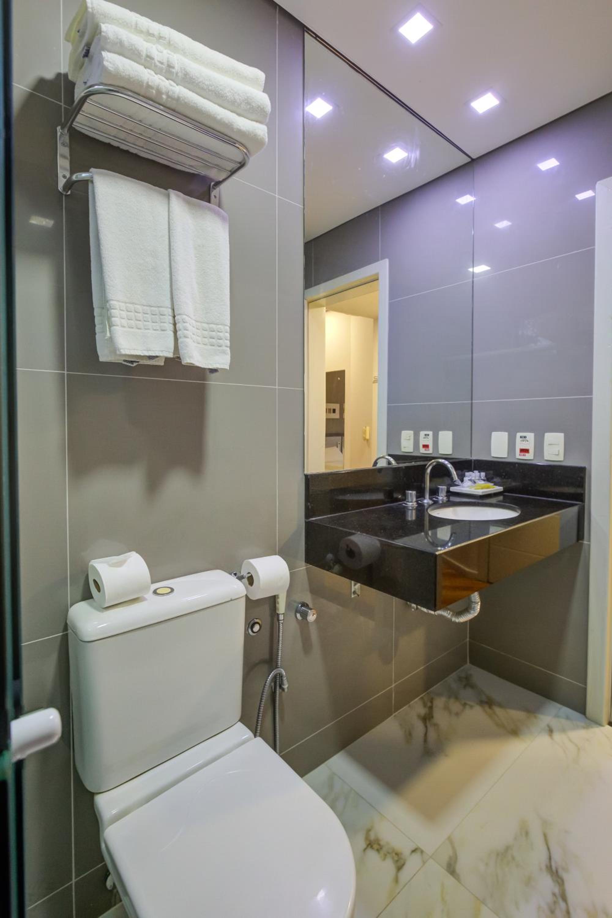 Deluxe Triple Room - Photo 10
