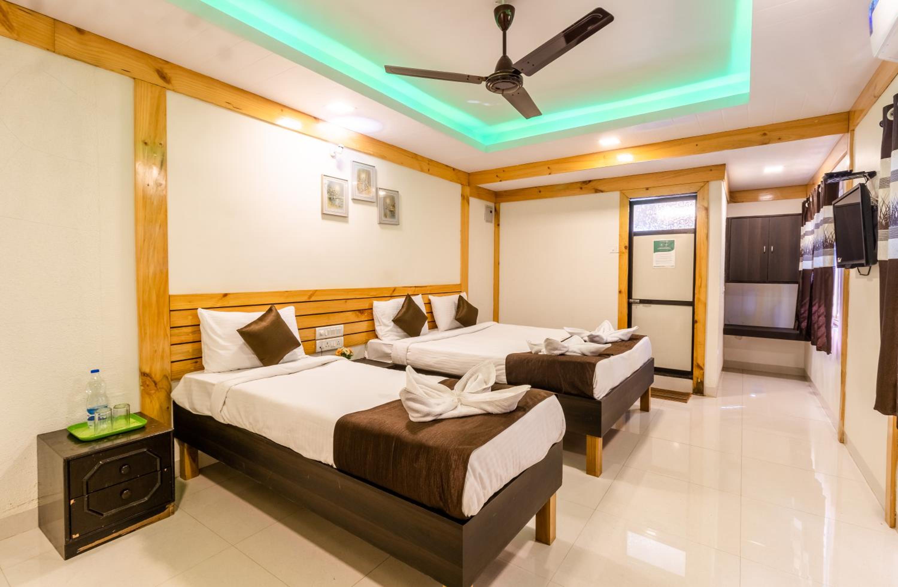 Superior Triple Room - Photo 15