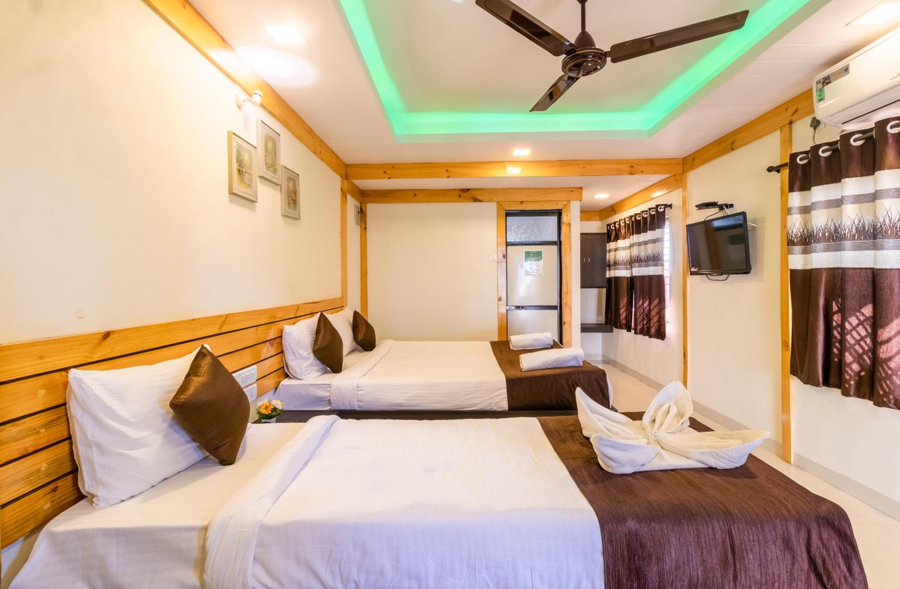 Superior Triple Room - Photo 9