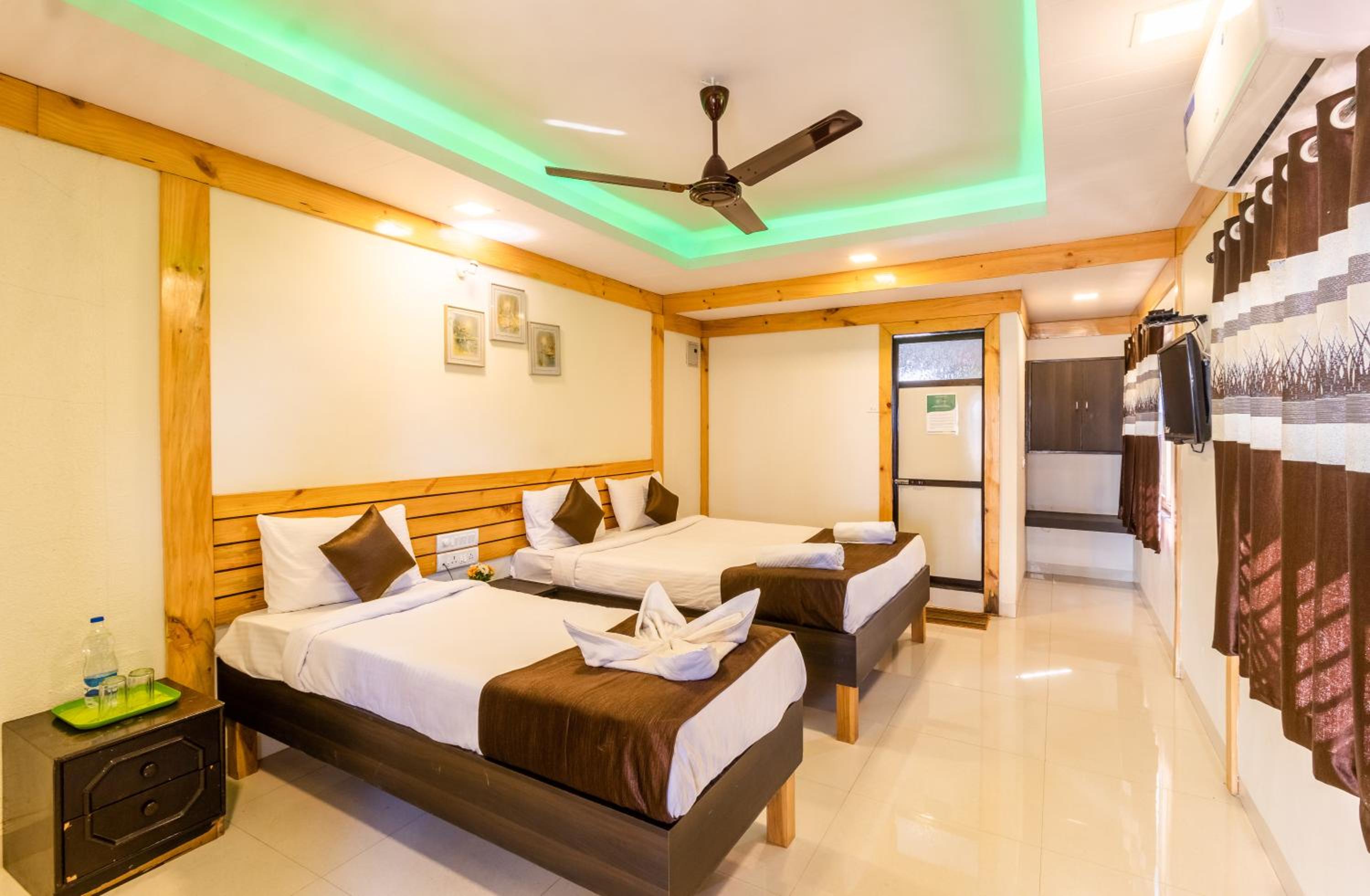 Superior Triple Room - Photo 8