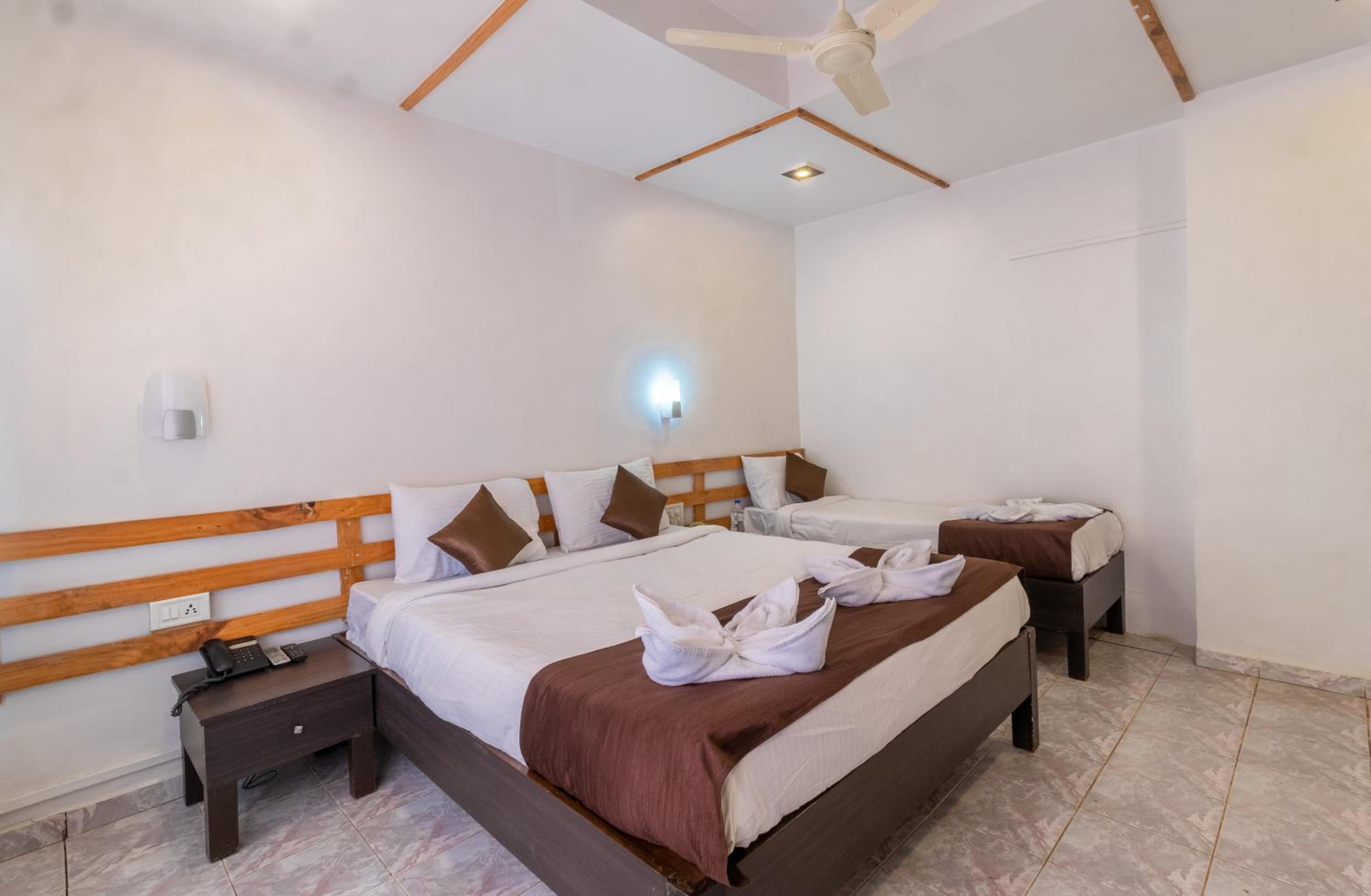 Superior Triple Room - Photo 1