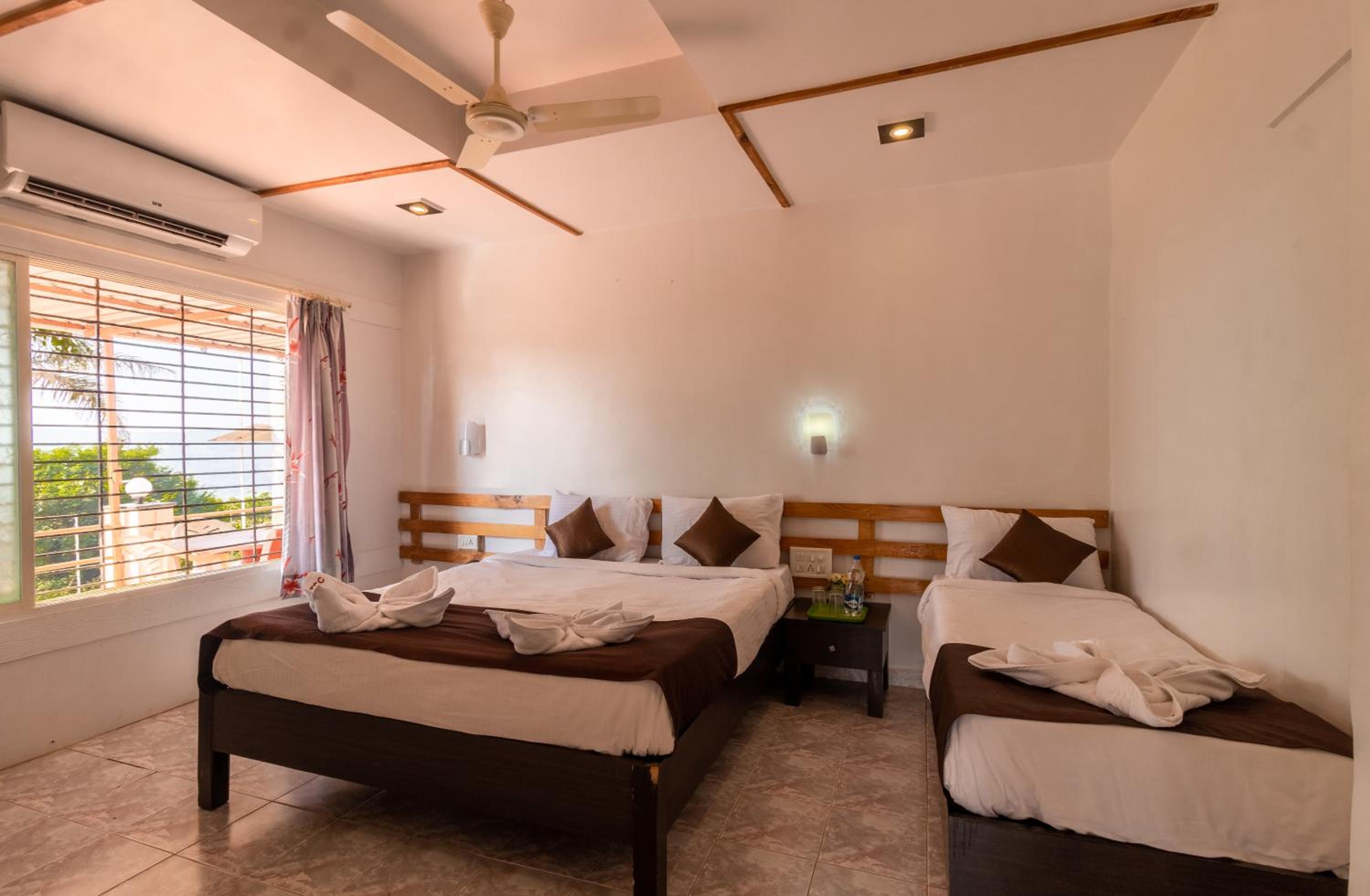 Superior Triple Room - Photo 3