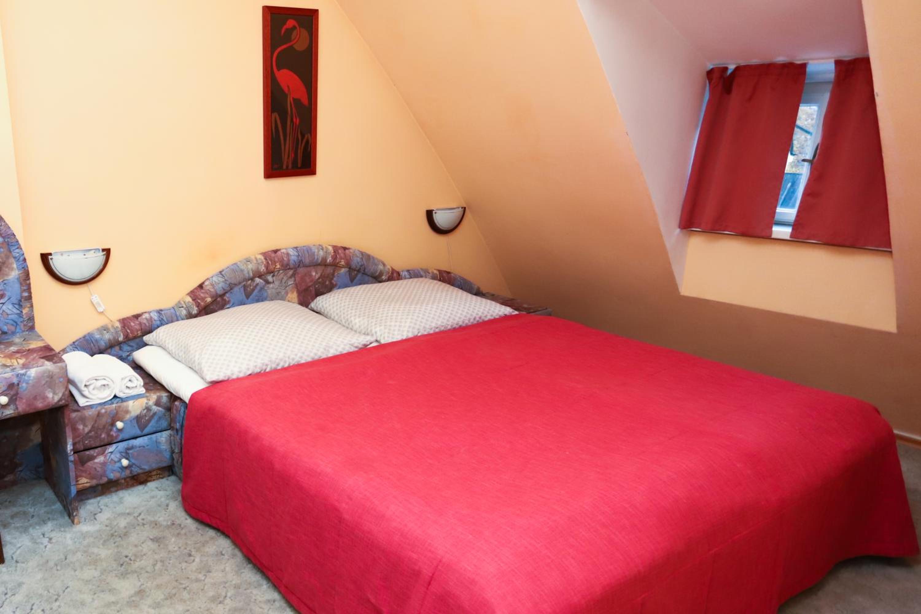 Standard Double Room - Photo 18