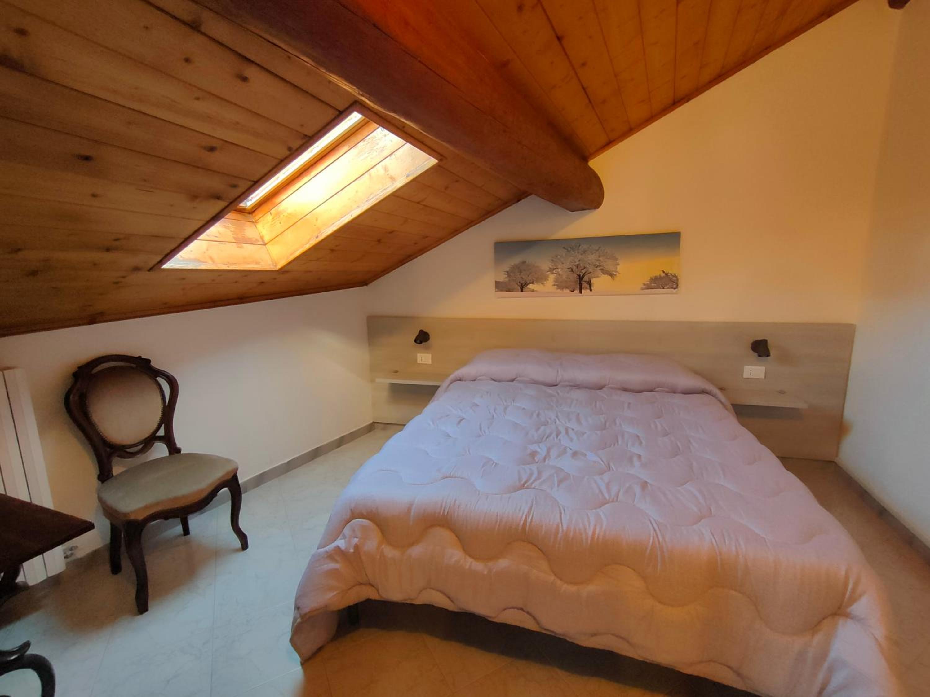 Attic Standard Triple Room photo 2