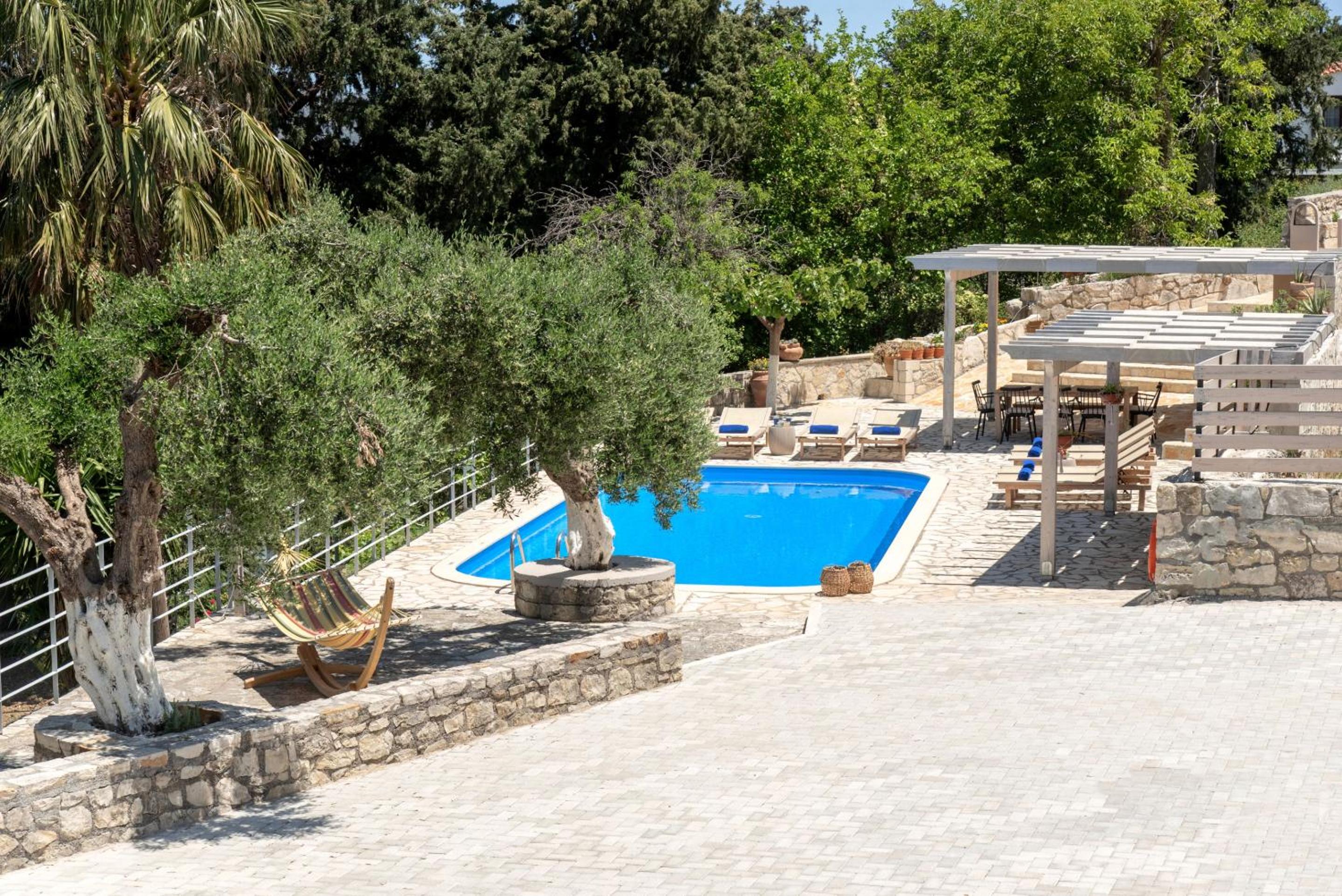 Villa photo 3