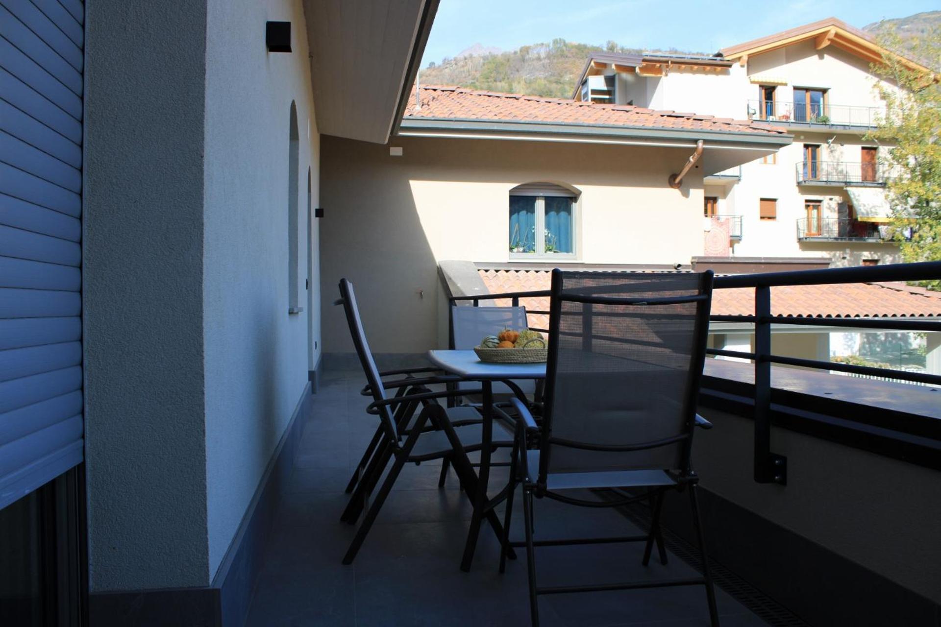 Two-Bedroom Apartment - Photo 21