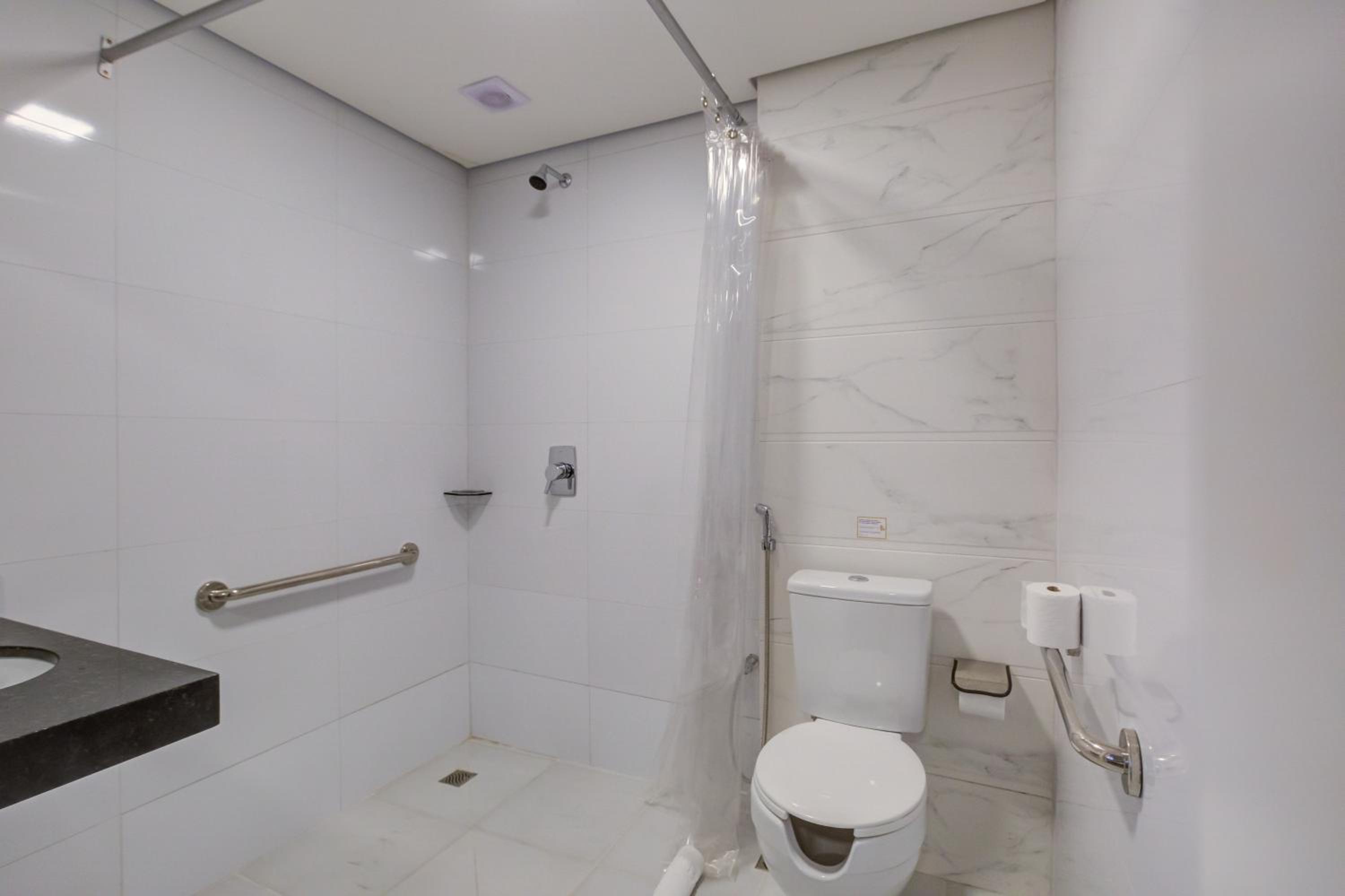 Standard Twin Room - Photo 6