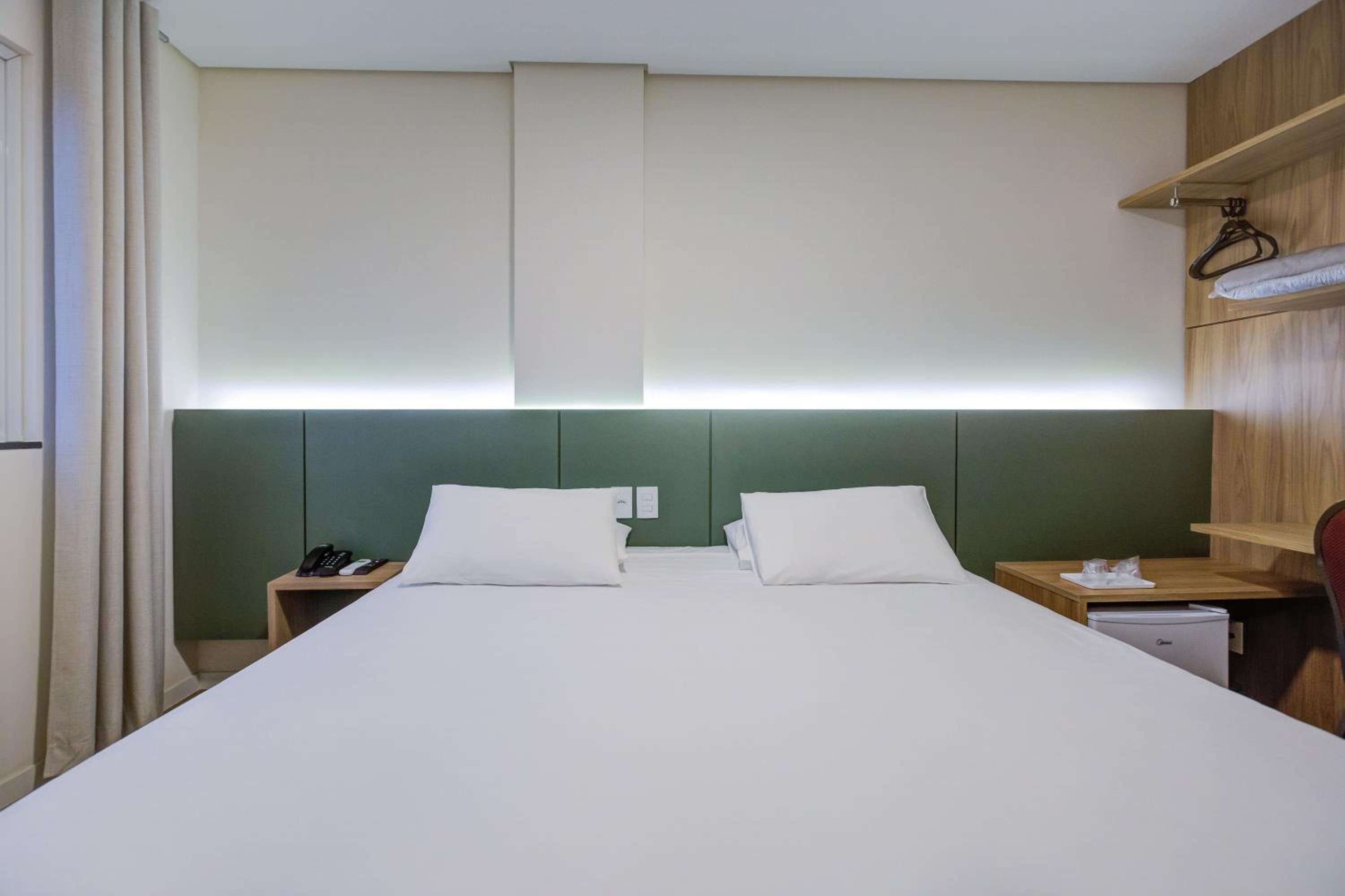 Standard Double Room - Photo 7