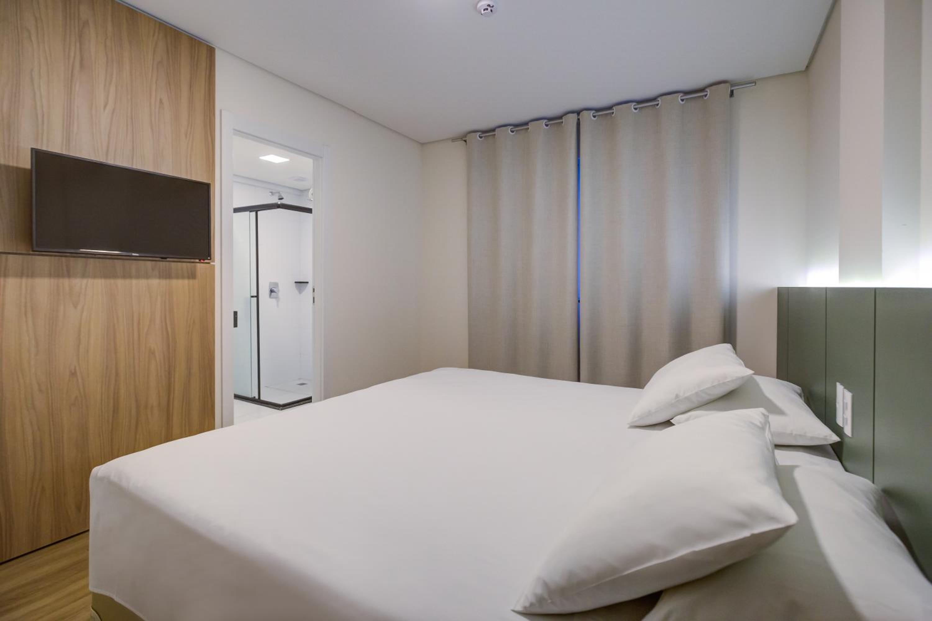Standard Double Room - Photo 5