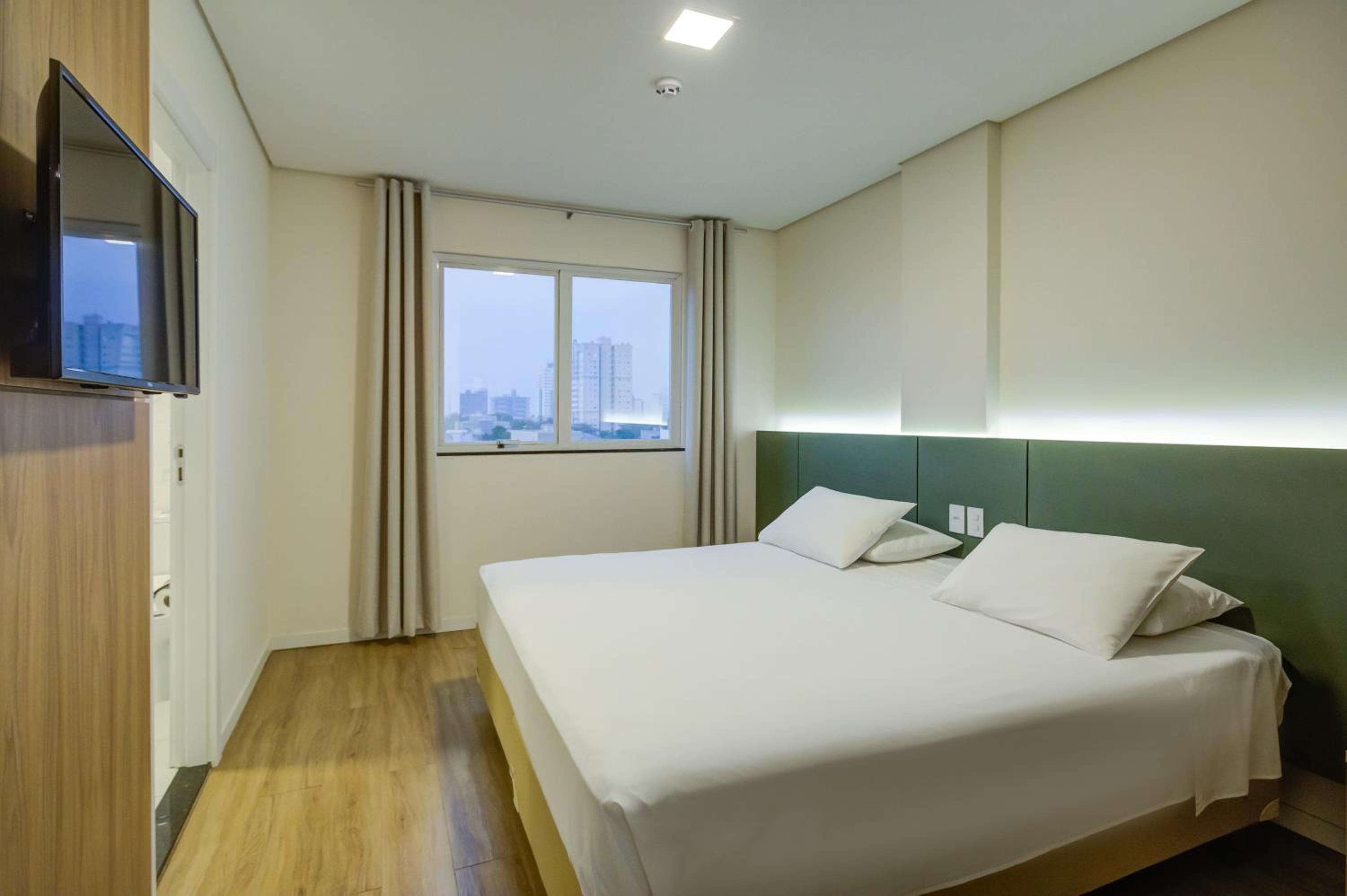 Standard Double Room - Photo 4