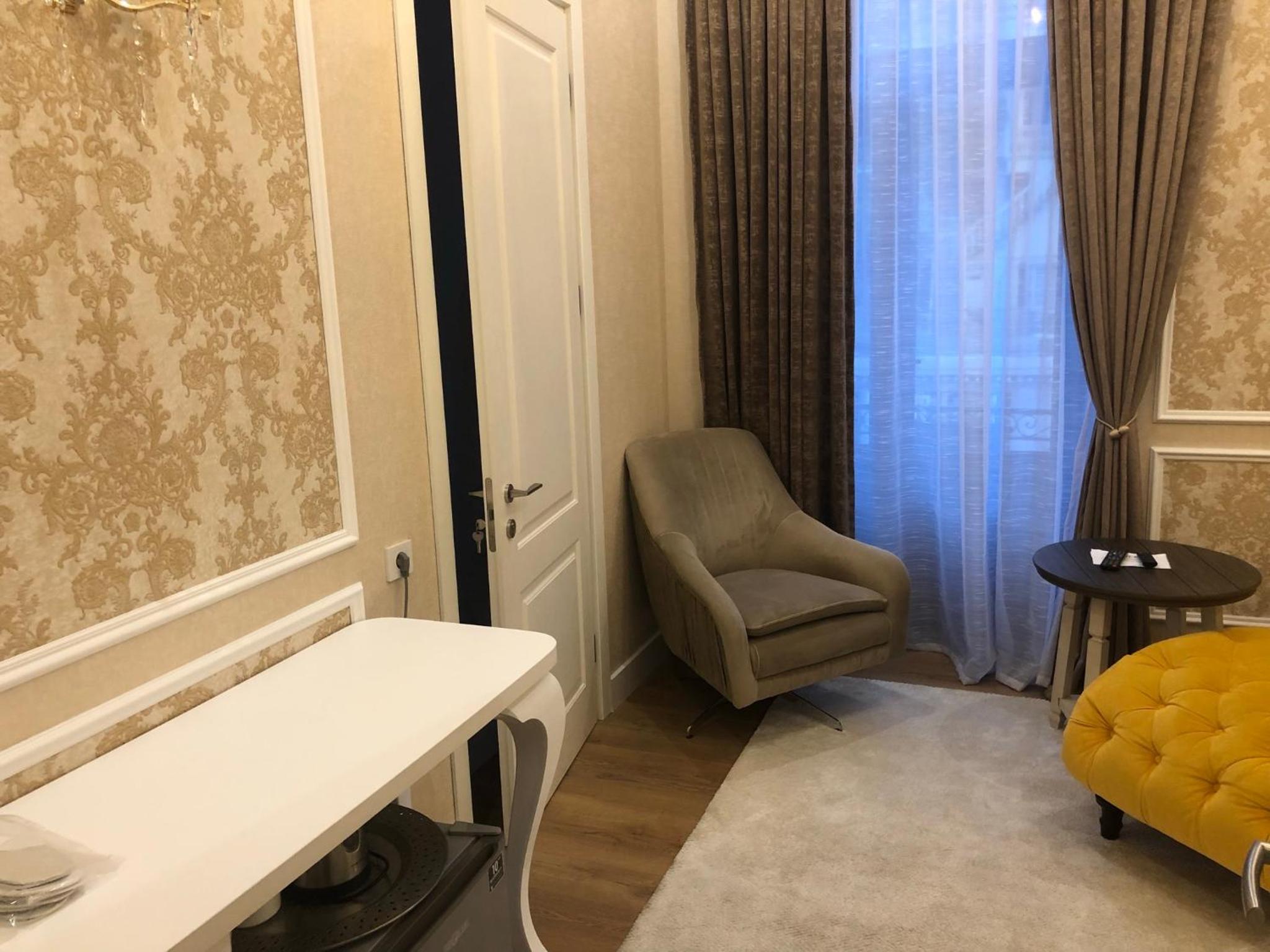 Two-Bedroom Suite - Photo 10