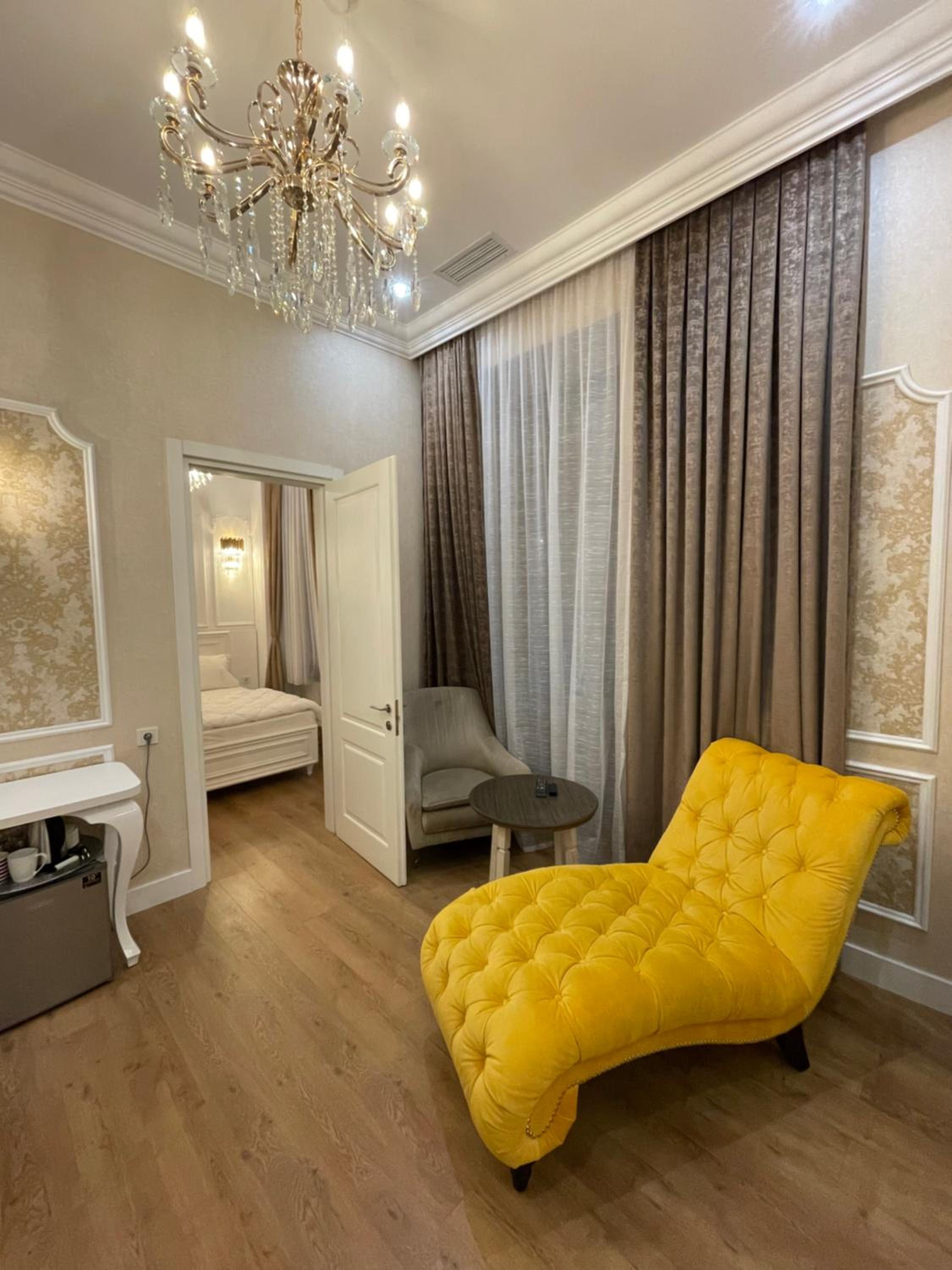 Two-Bedroom Suite - Photo 11
