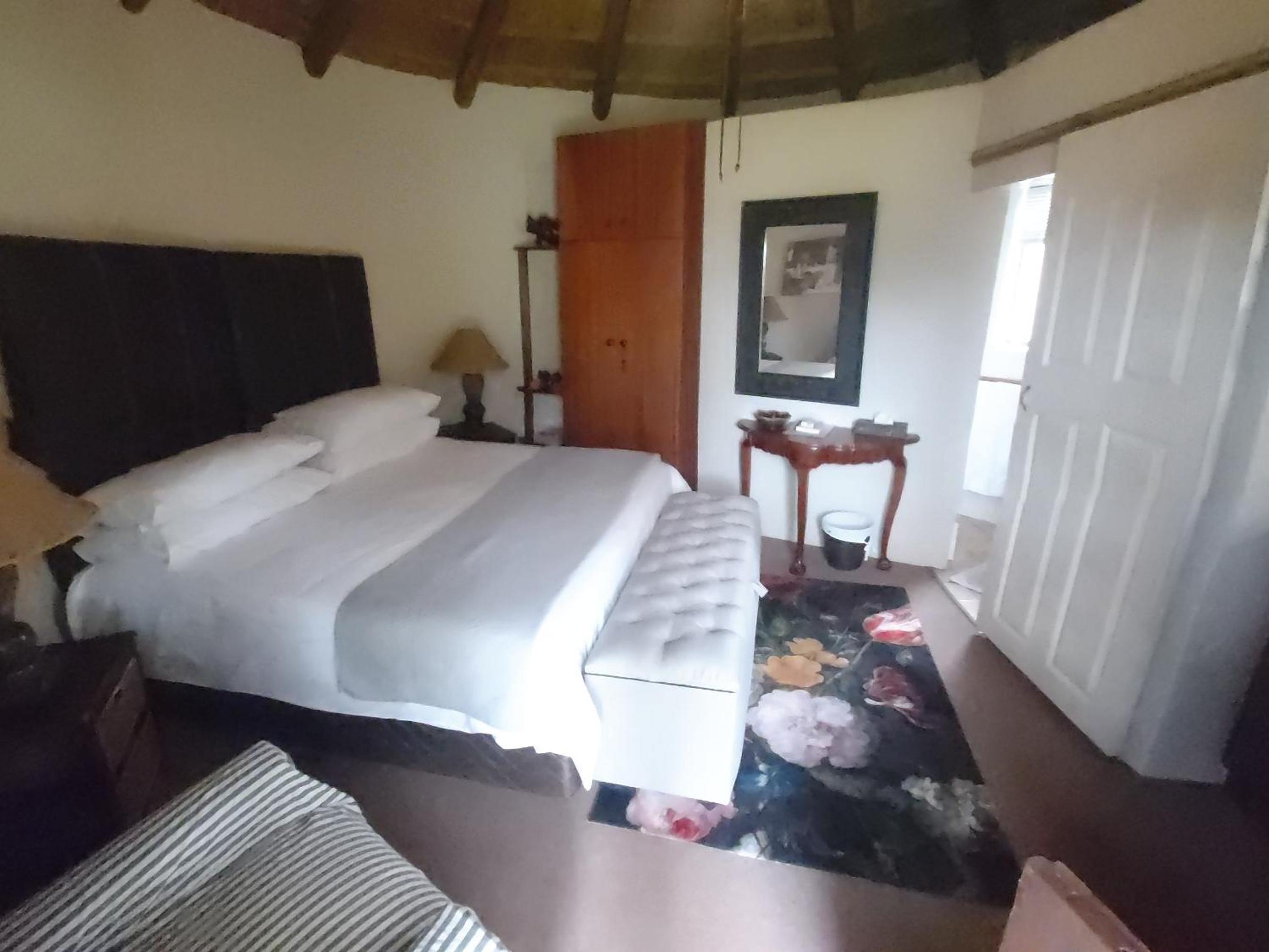 Bungalow with Fan