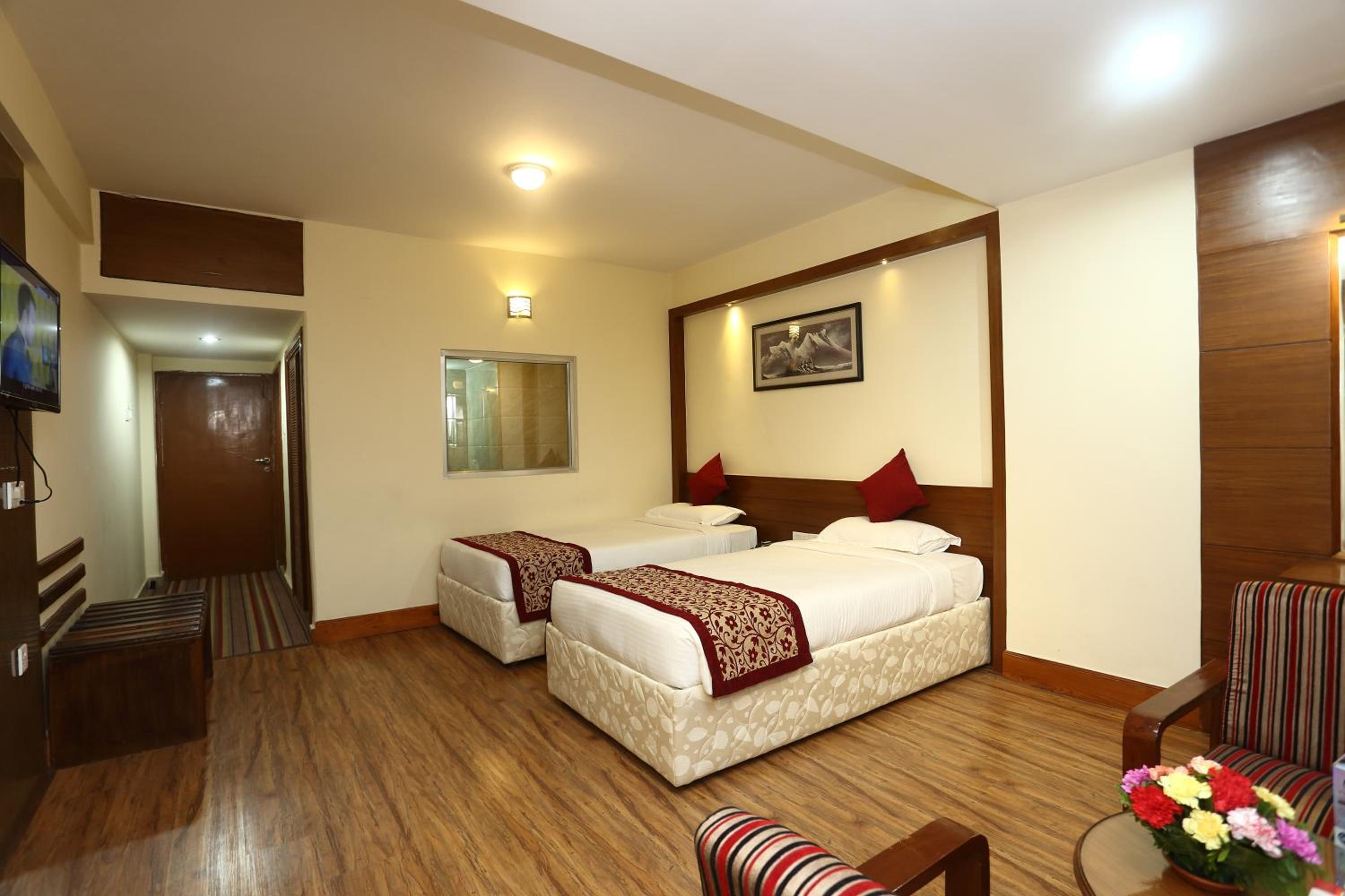 Deluxe Double or Twin Room photo 3