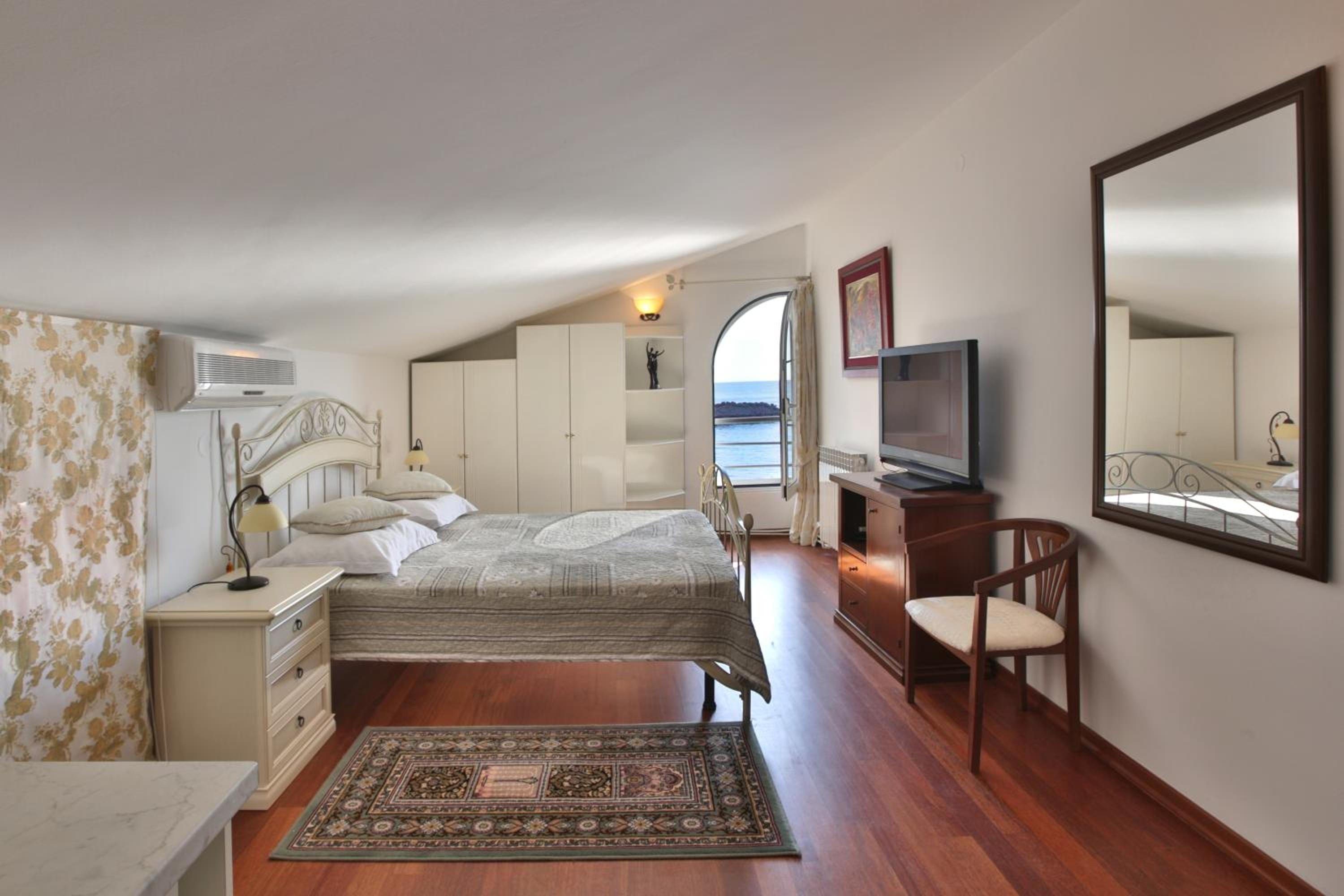 Penthouse Apartment photo 3