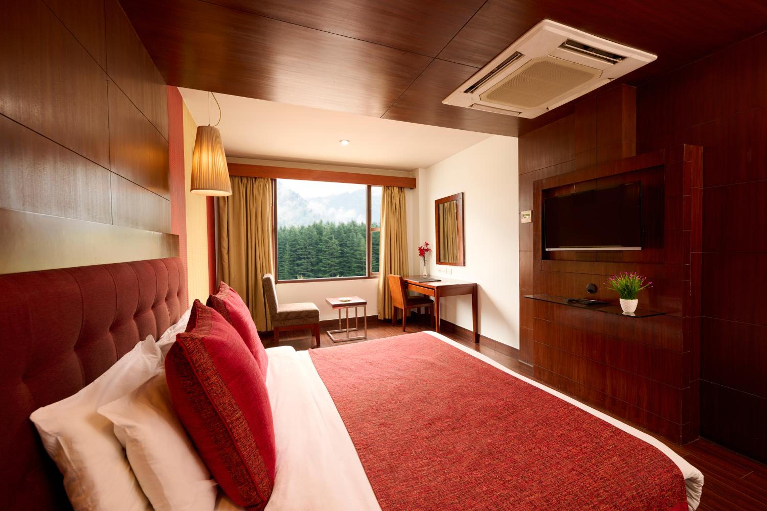 Deluxe Room - 15% Discount on Beverage and 20% Discount on Laundry and Spa Services