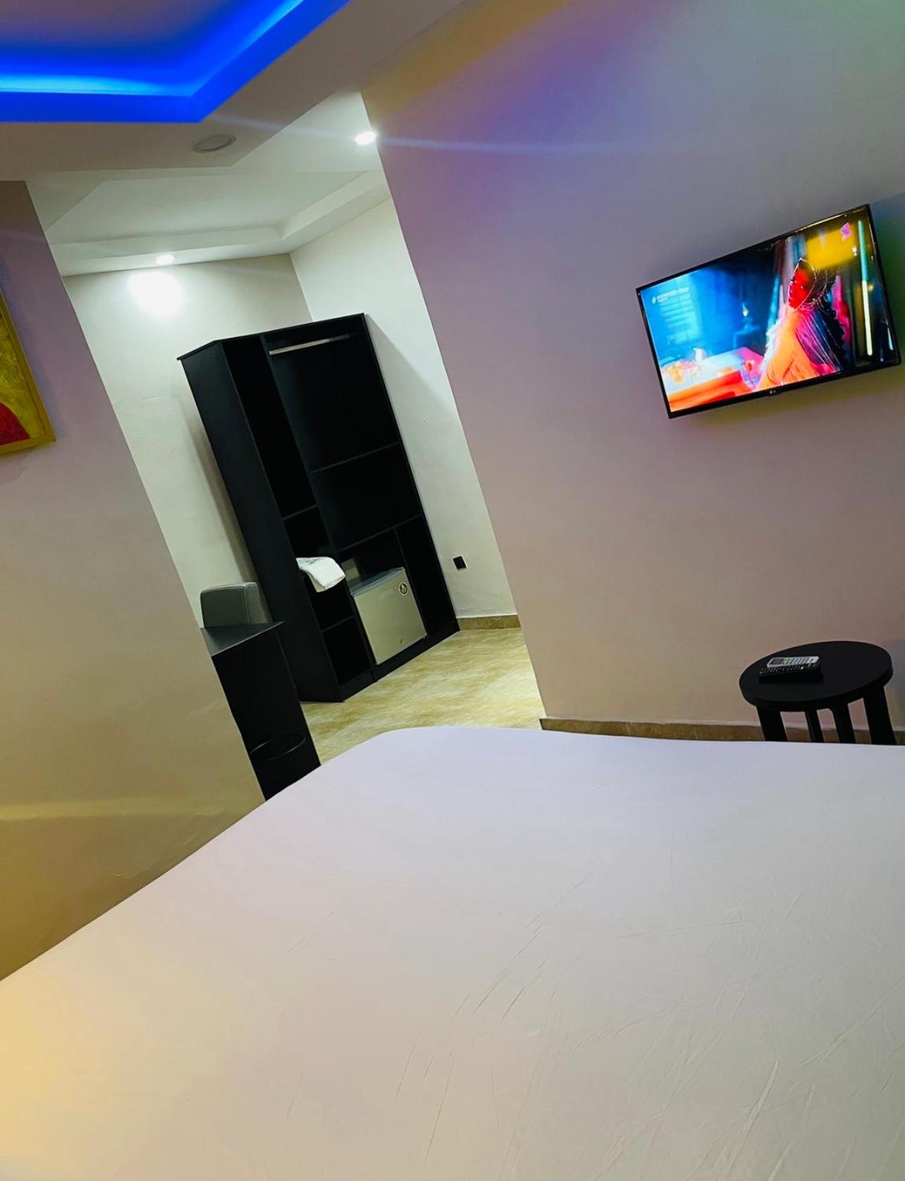Deluxe Double Or Twin Room photo 3