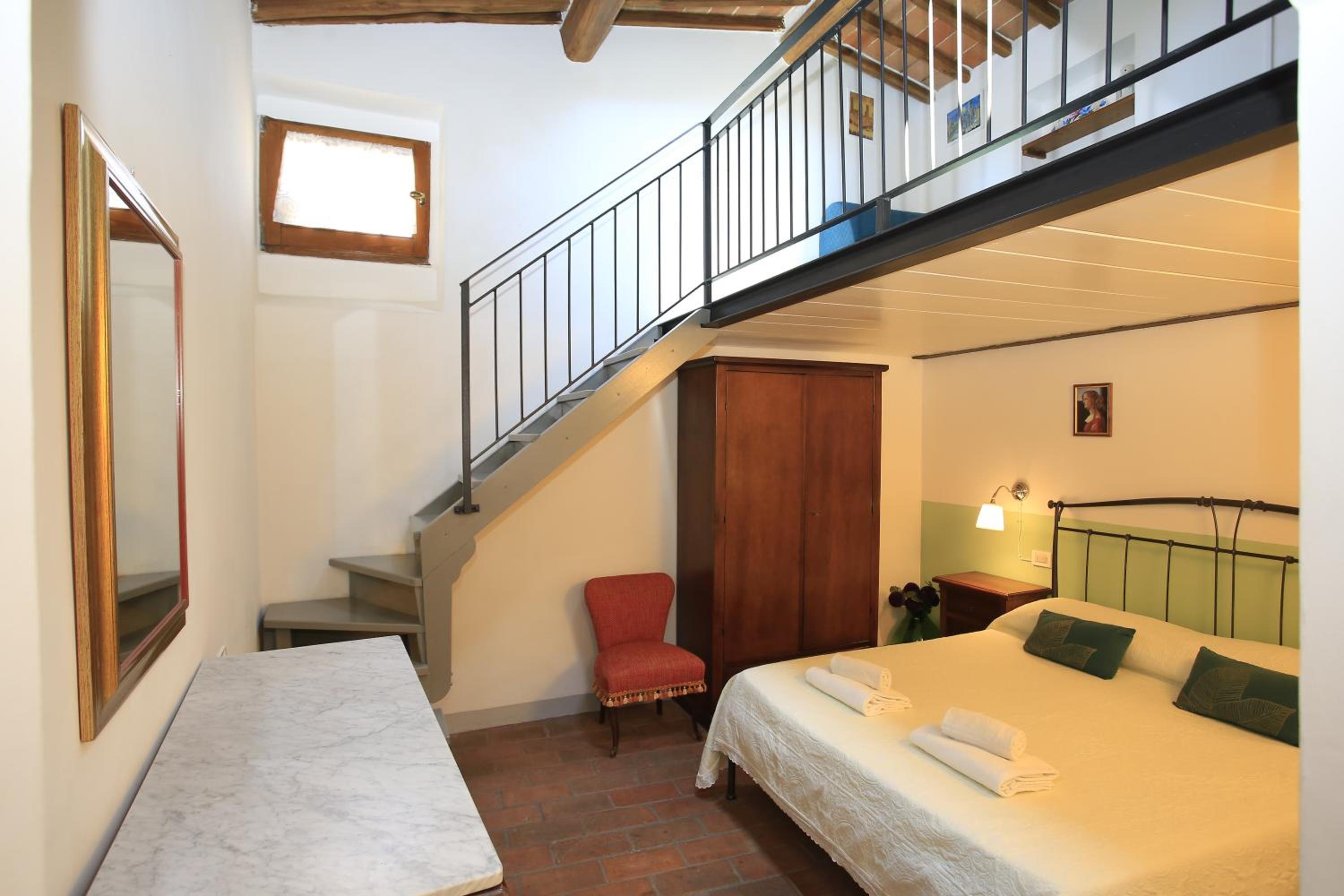 Maisonette photo 2