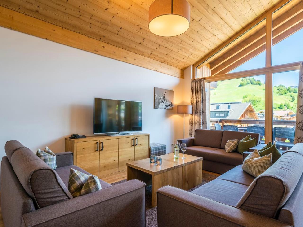 Five-Bedroom Apartment