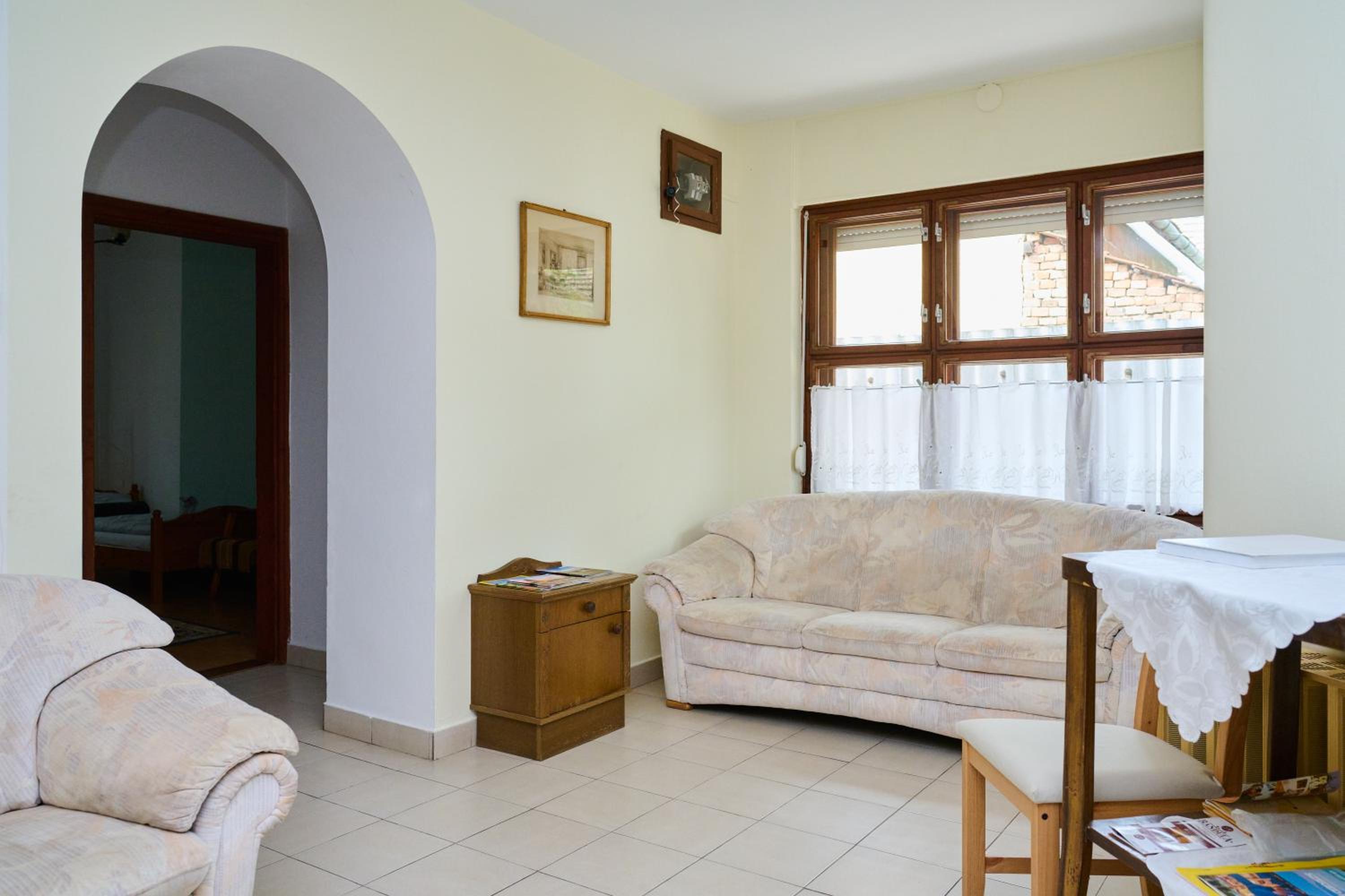 Apartment - Photo 1