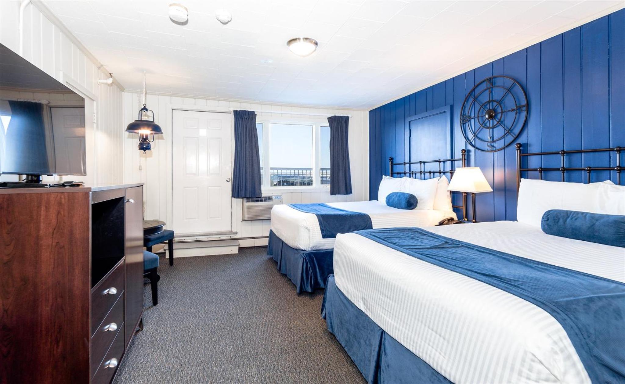 Standard Room with Two Double Beds