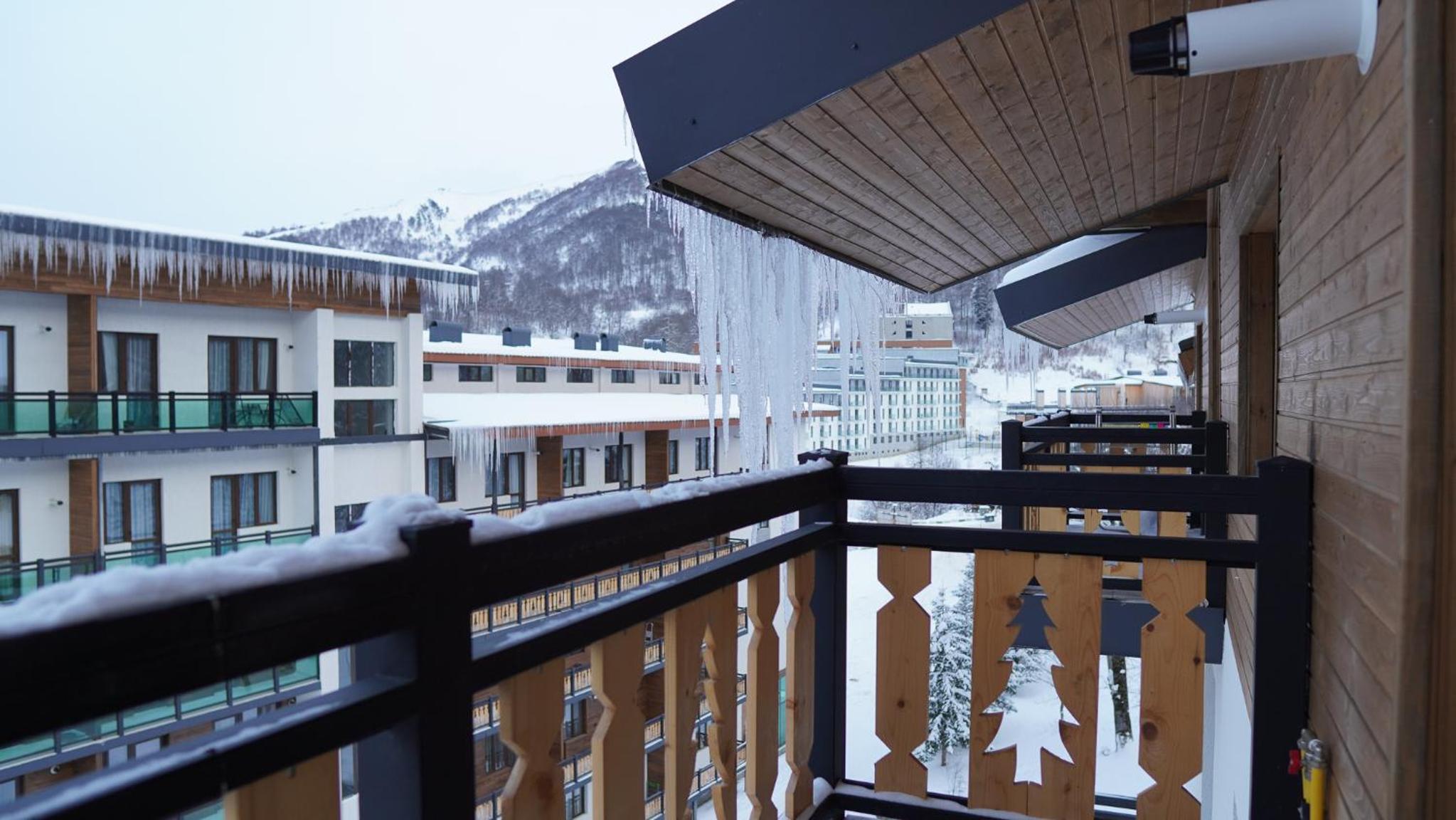 Apartment with Garden View - Photo 23